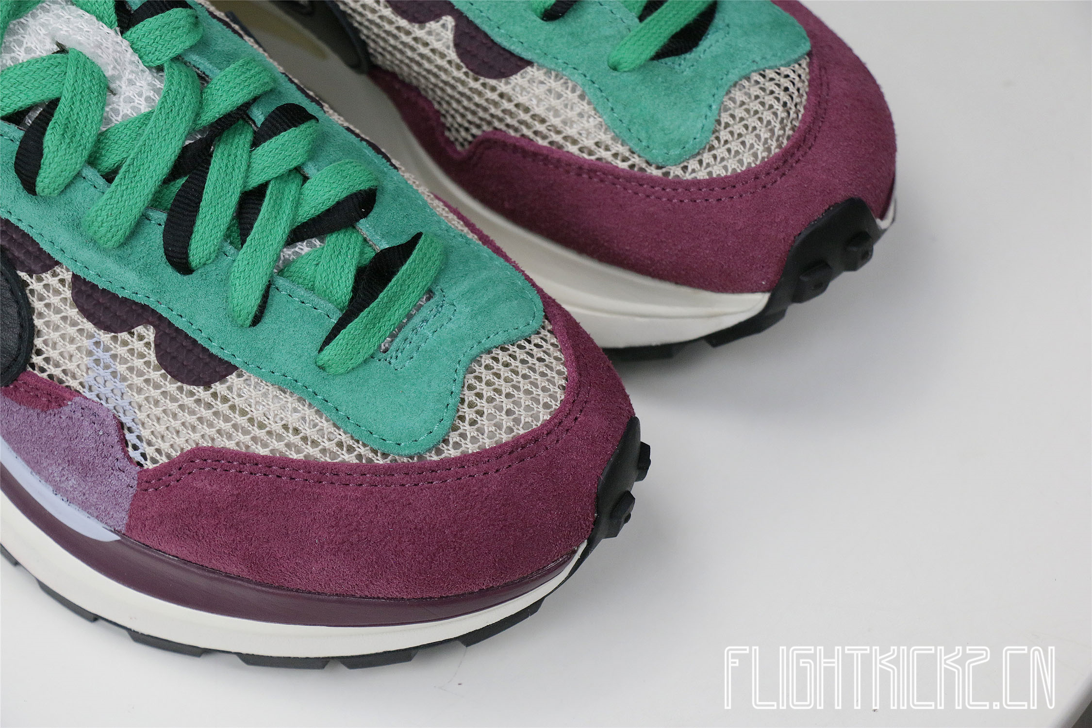 Nike Vaporwaffle sacai Villain Red Neptune Green (LN5 A1)