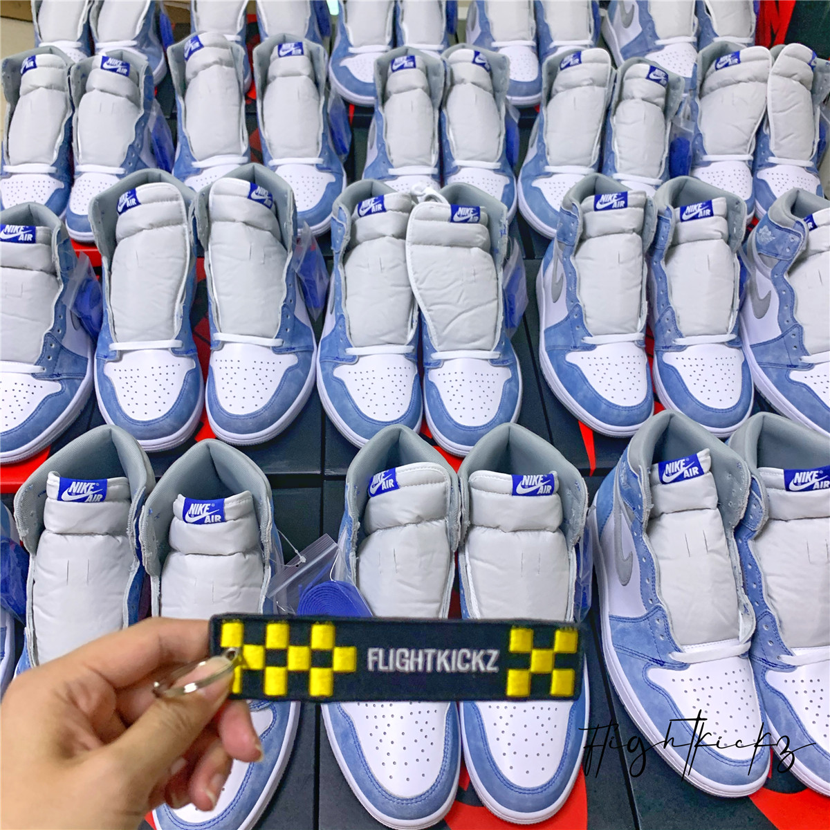 Jordan 1 Retro High OG Hyper Royal 2021(LN5 A1)