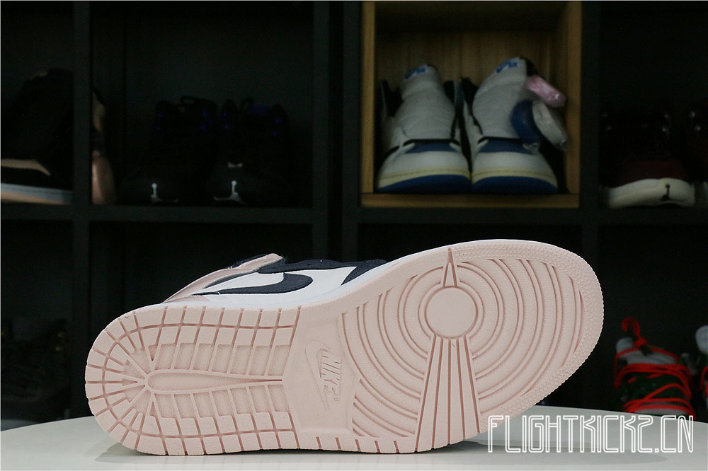 Air Jordan 1 High OG Atmosphere