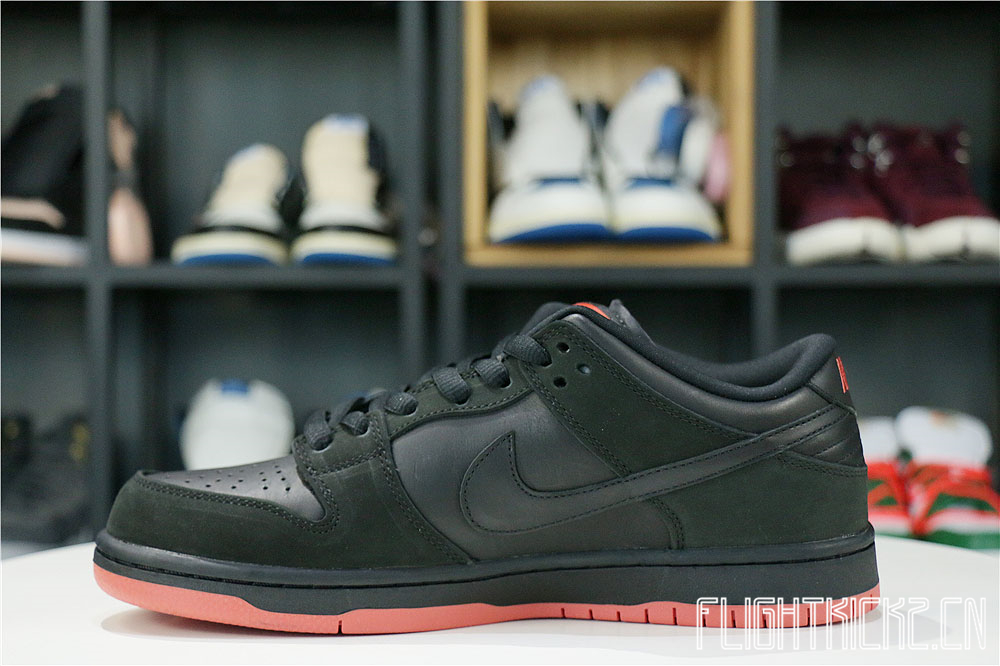 Nike SB Dunk Low Black Pigeon