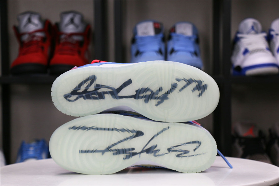 Futura x Off-White x Nike SB Dunk UNC