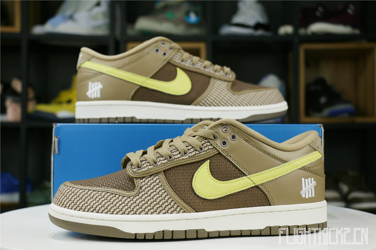 Nike Dunk Low SP UNDEFEATED Canteen Dunk vs. AF1 Pack