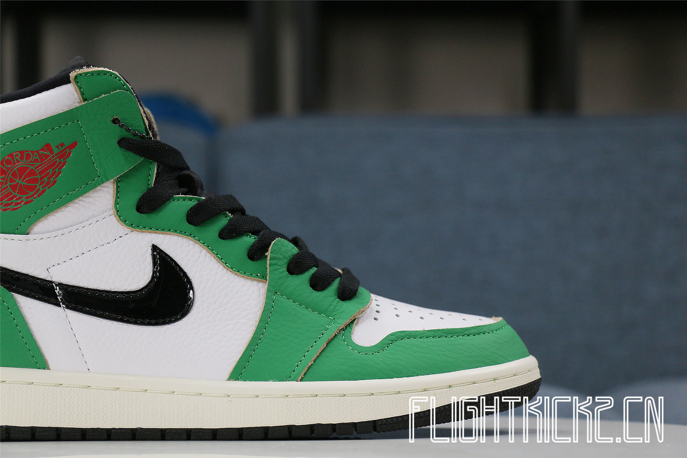 Air Jordan 1 Retro High Lucky Green 2020