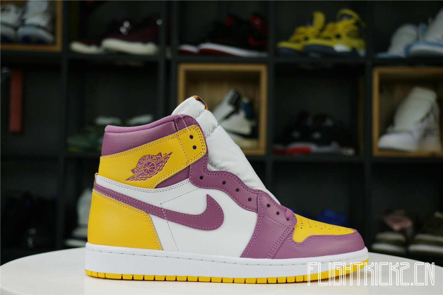 Air Jordan 1 Retro High OG Brotherhood