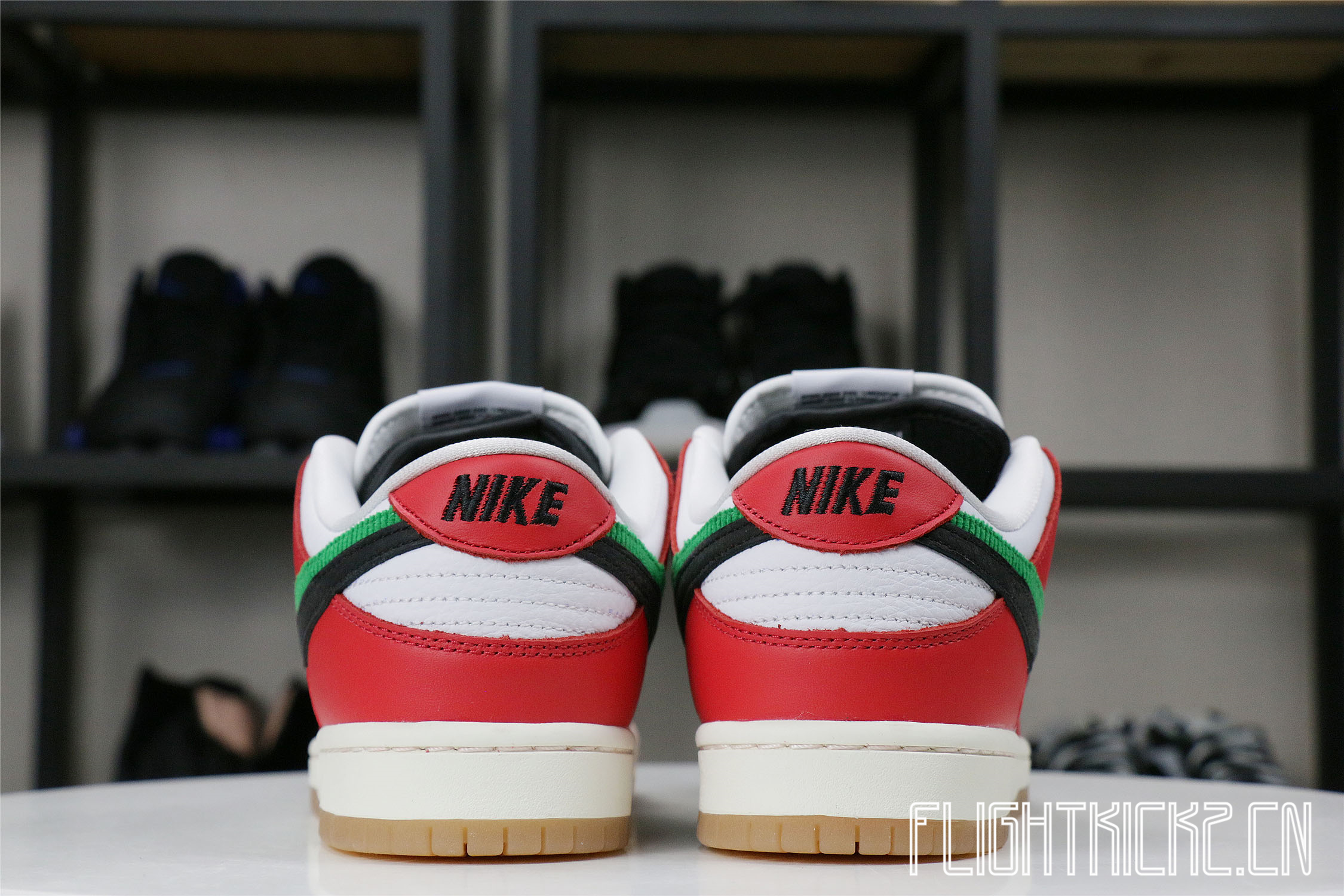 Frame Skate x Nike SB Dunk Low “Habibi”