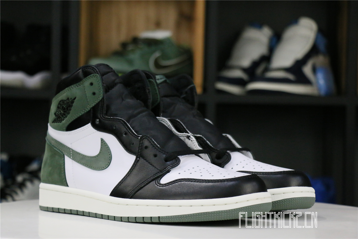 Jordan 1 Retro High Clay Green