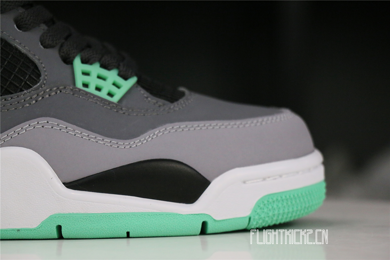 Jordan 4 Retro Green Glow( Ln5 A1 Batch)