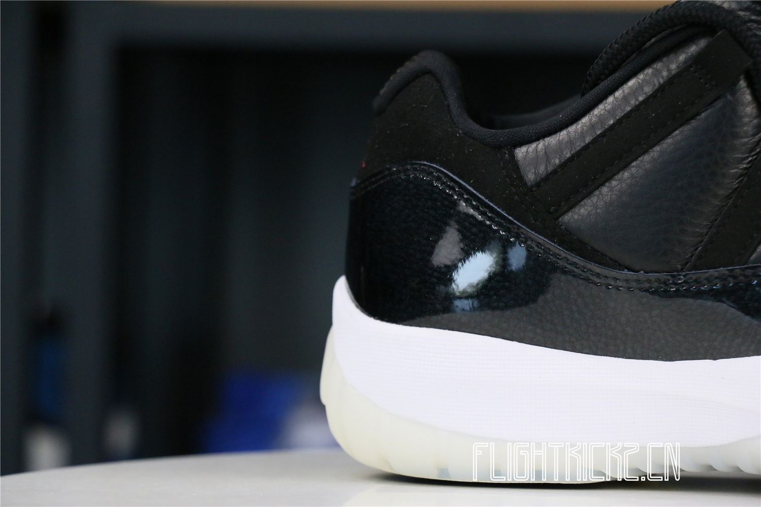 Air Jordan 11 Low “72-10”