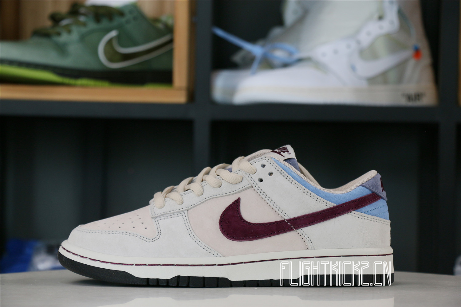 Otomo Katsuhiro x Nike SB Dunk Low Steamboy OST Dark Red Blue