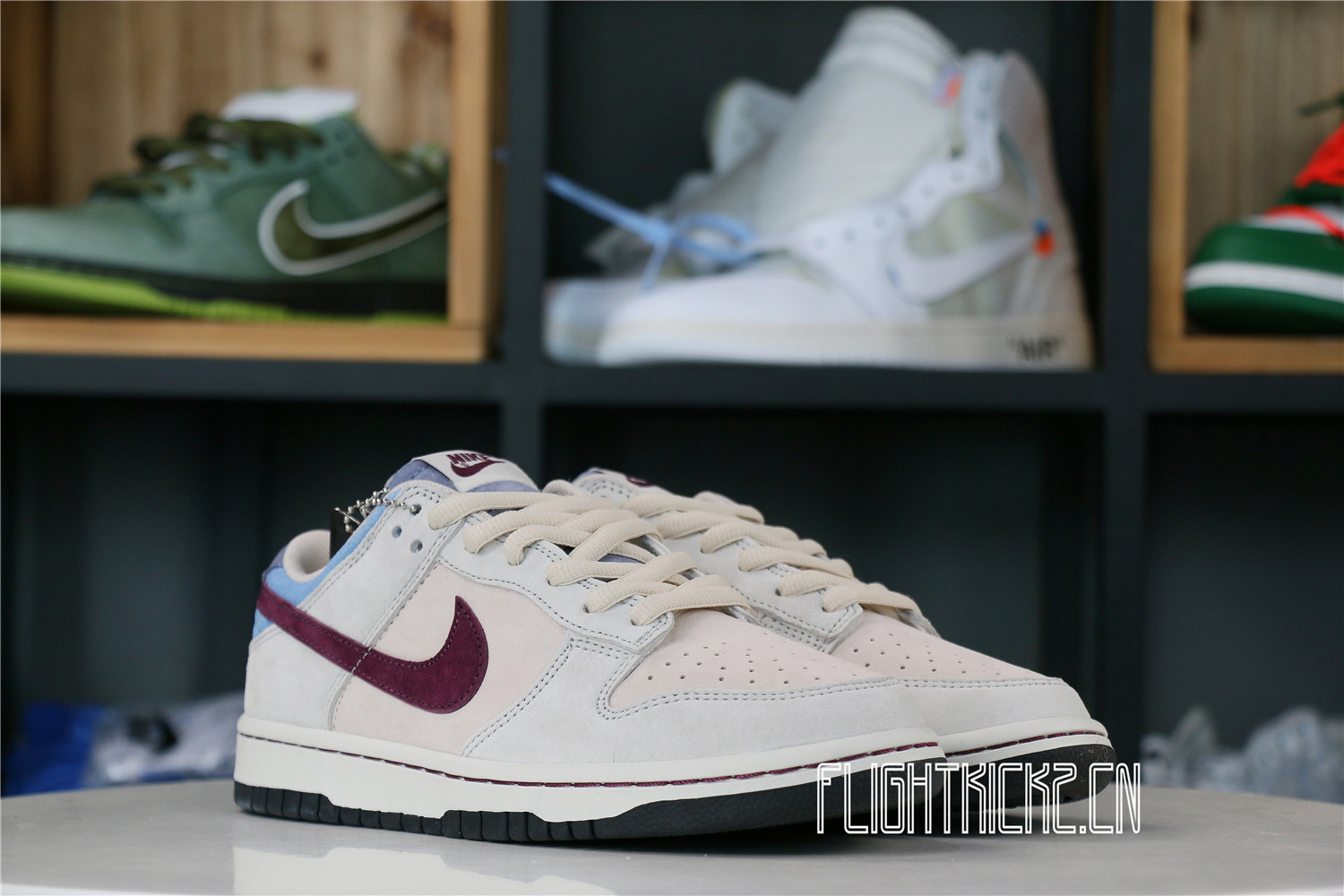 Otomo Katsuhiro x Nike SB Dunk Low Steamboy OST Dark Red Blue