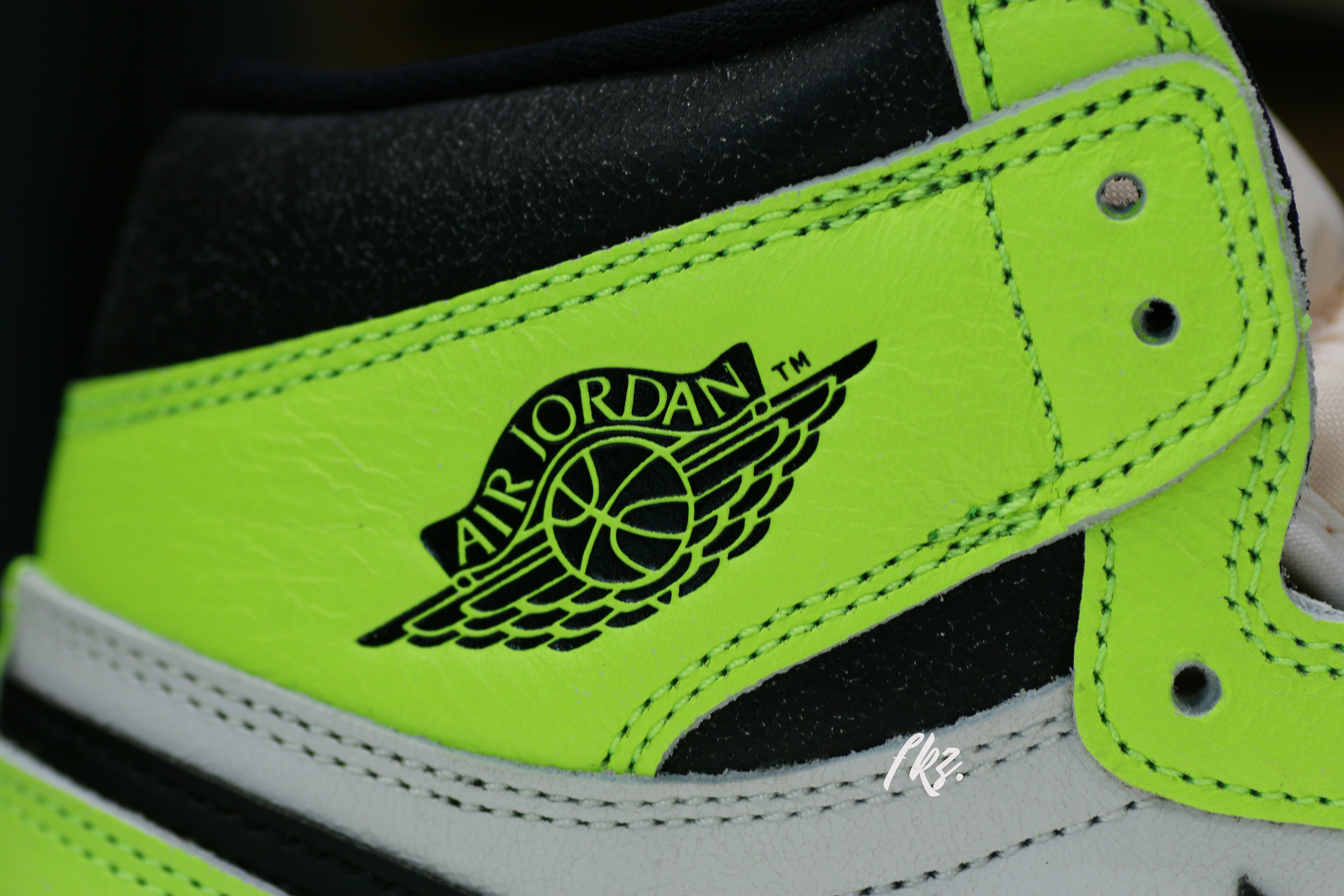 Air Jordan 1 High OG “Volt”