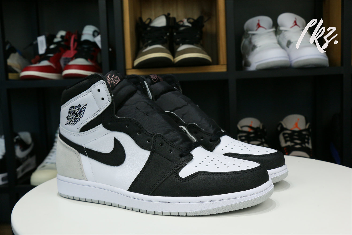 Air Jordan 1 Retro High OG Bleached Coral 2021