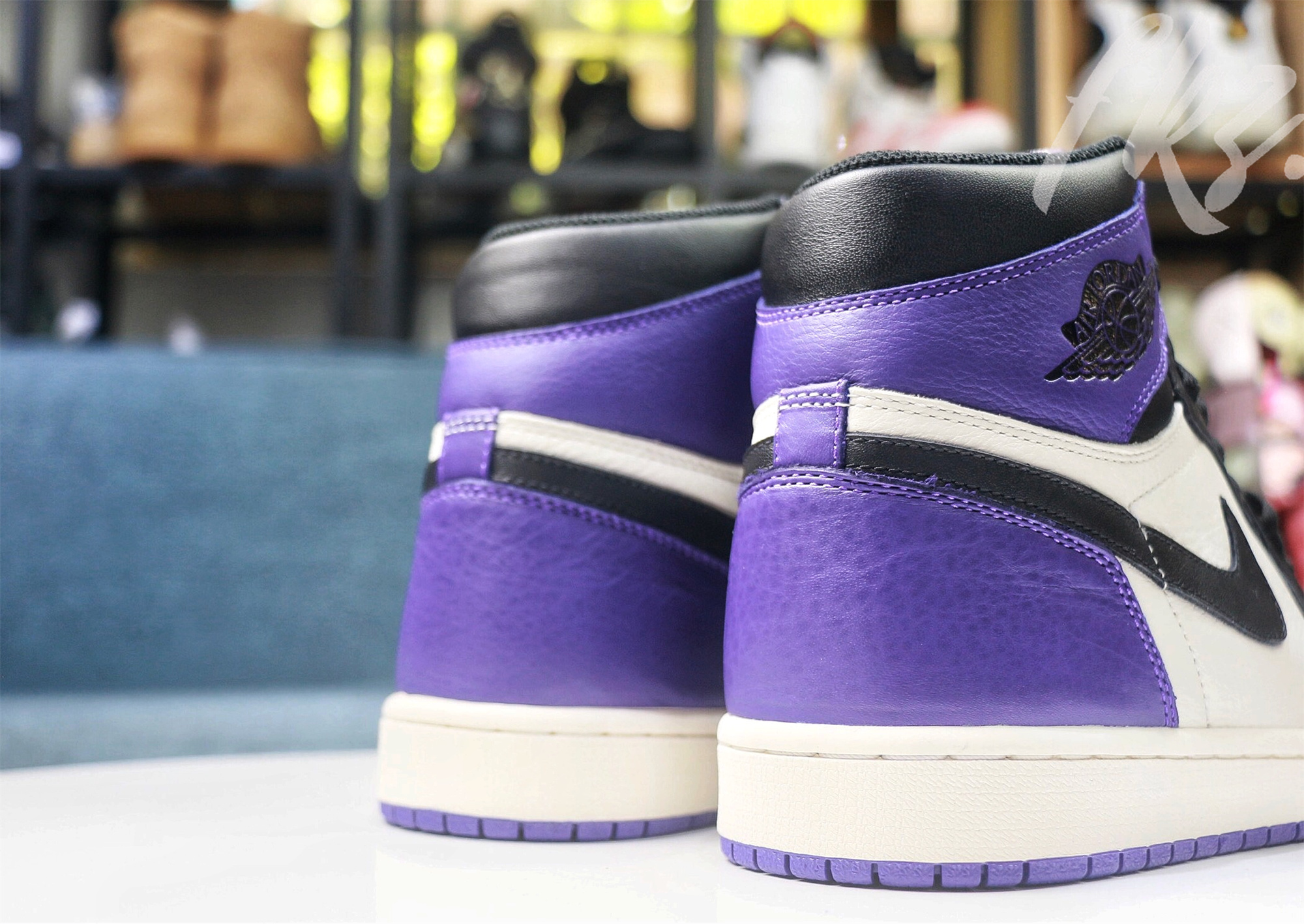 Air Jordan 1 Retro Court Purple (GS)