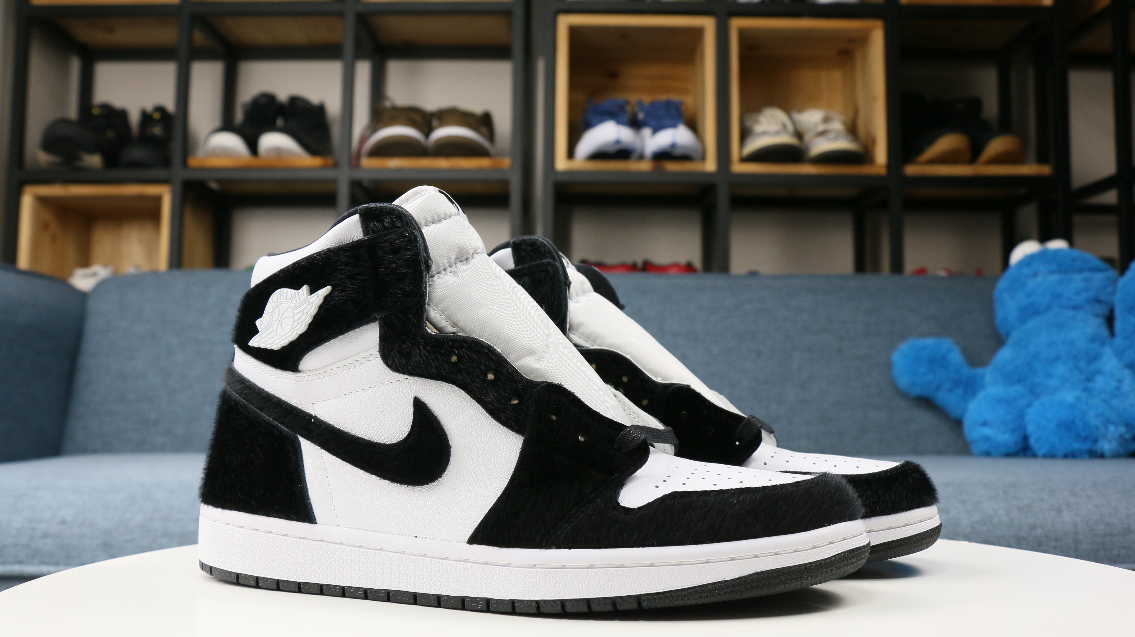 Wmns Air Jordan 1 Retro High Og Twist Pony