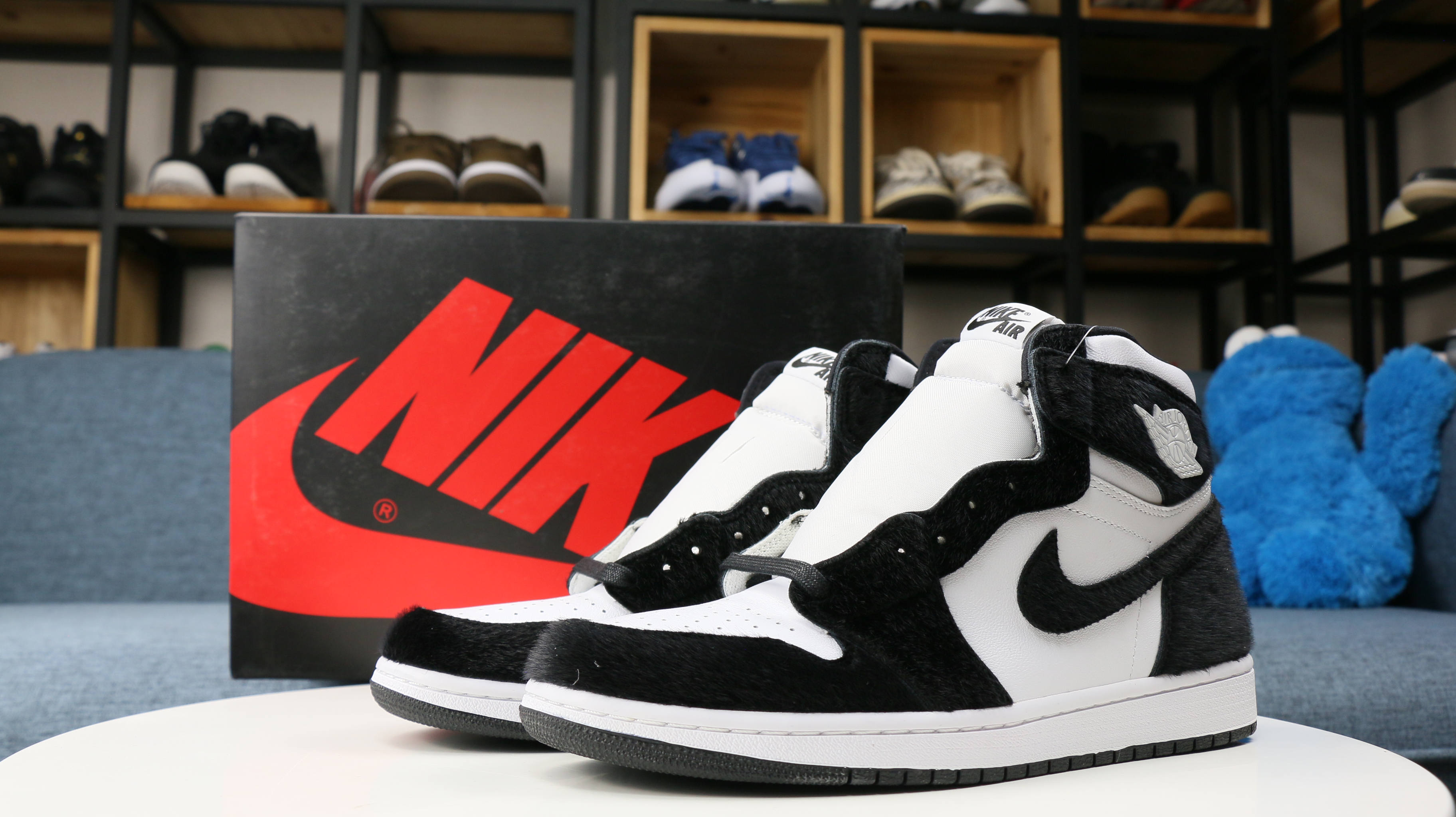 Wmns Air Jordan 1 Retro High Og Twist Pony