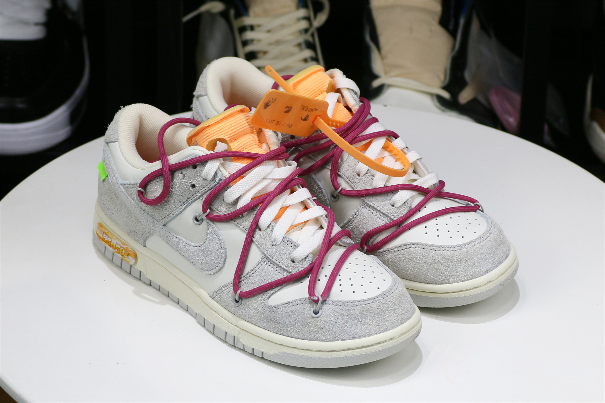 Nike Dunk Low Off-White Lot 35