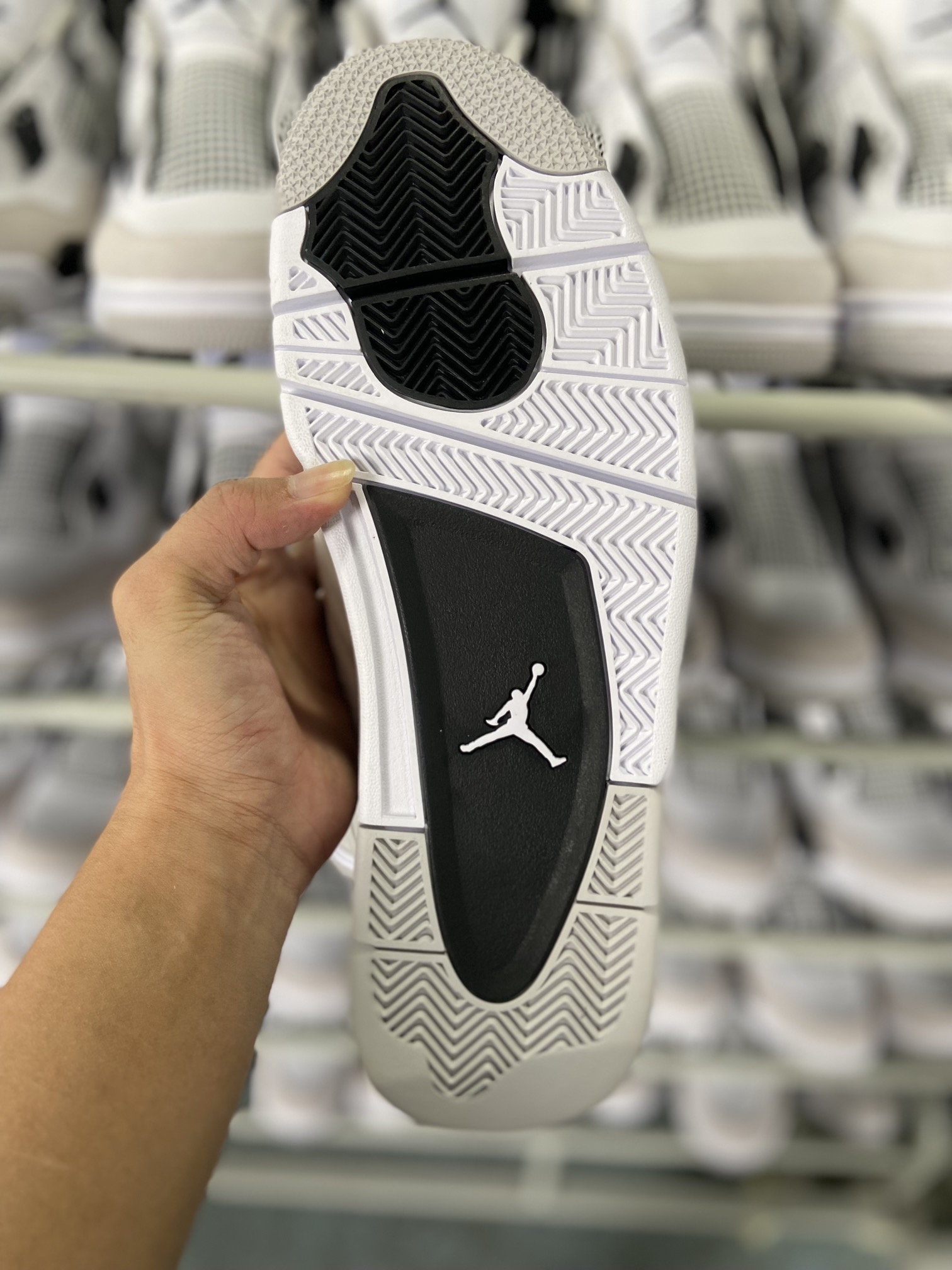 Jordan 4 Retro Military Black(LN5 A1 Batch)