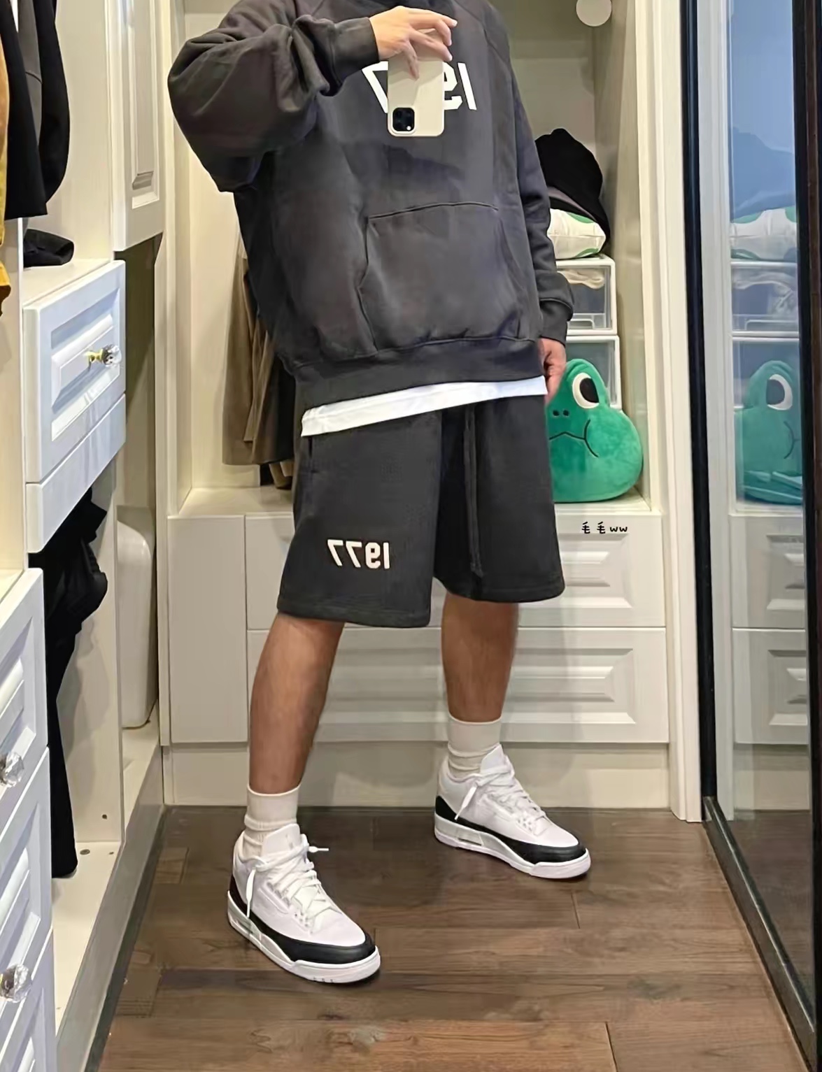 Ess3nt1als F0G 1977 flocking fleece hoodie