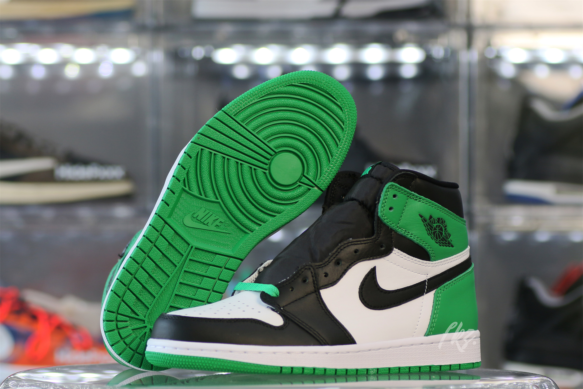 Air Jordan 1 High Lucky Green 2023
