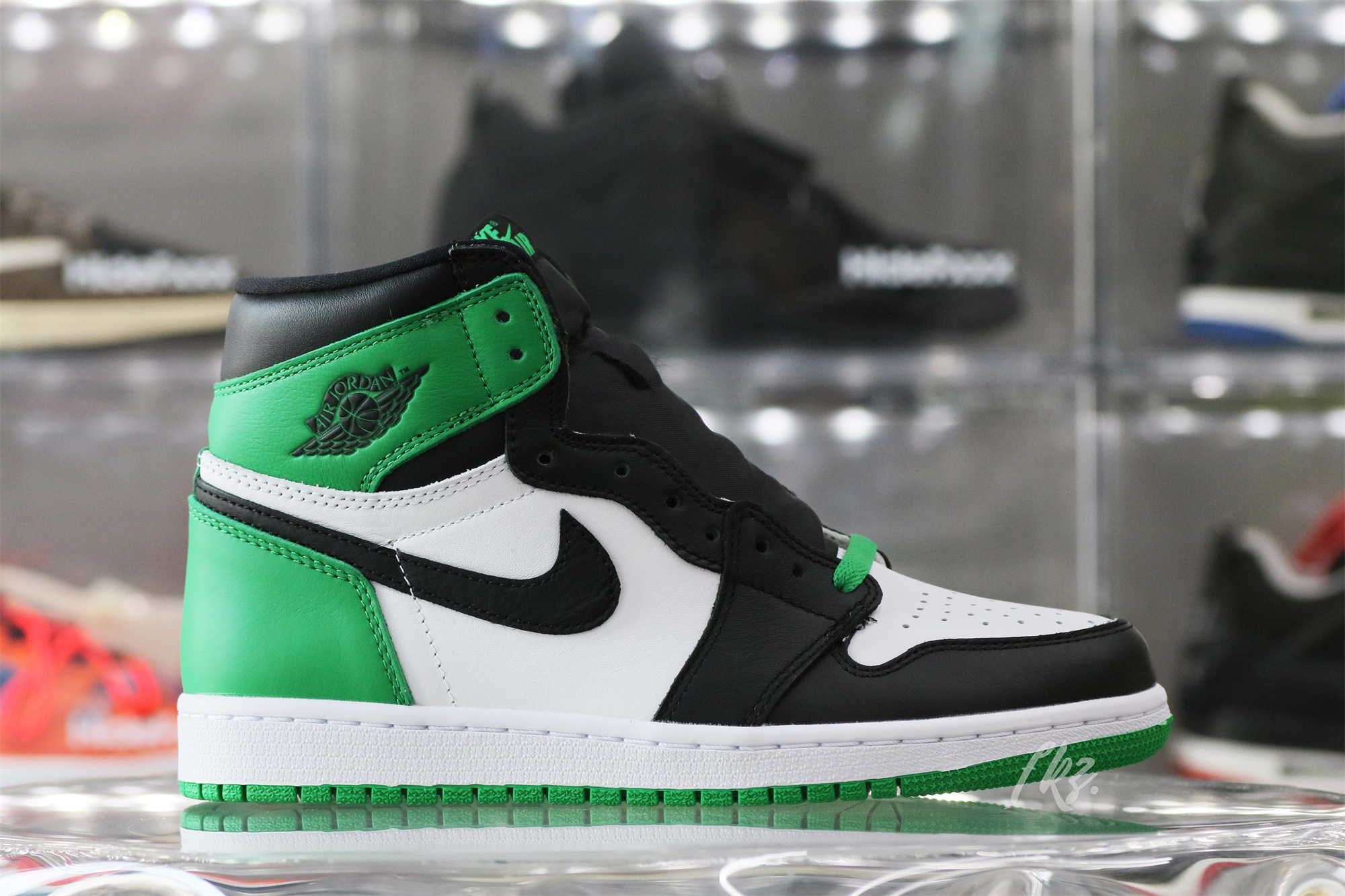 Air Jordan 1 High Lucky Green 2023