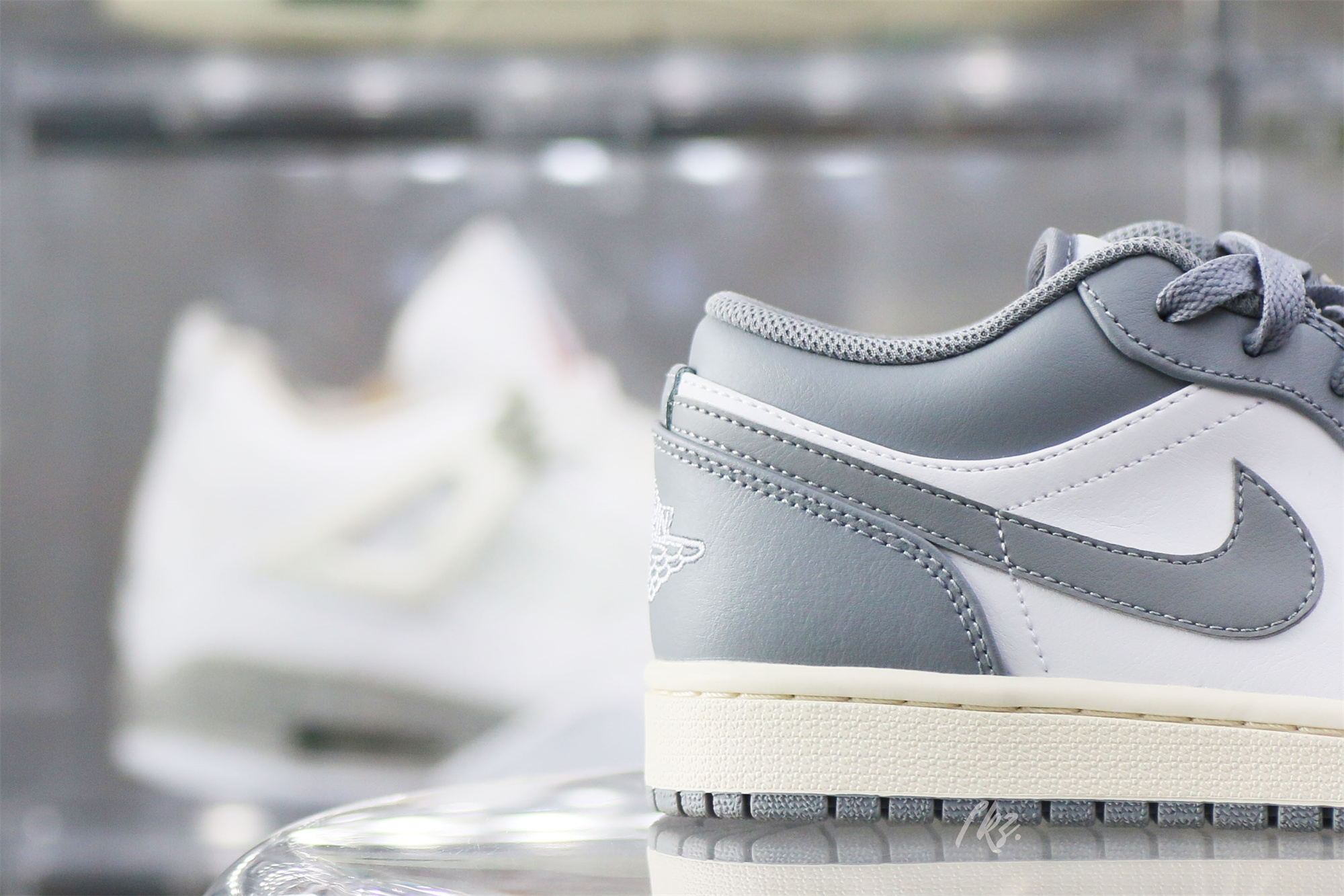 Air Jordan 1 Low White Wolf Grey 2021