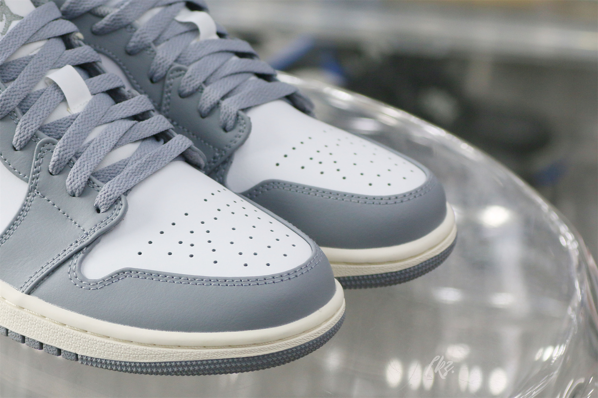 Air Jordan 1 Low White Wolf Grey 2021