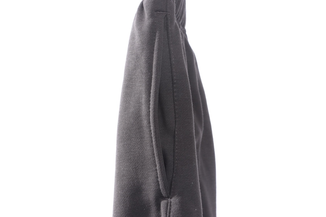 FOG Eighth Season Flocked Print Letter Shorts