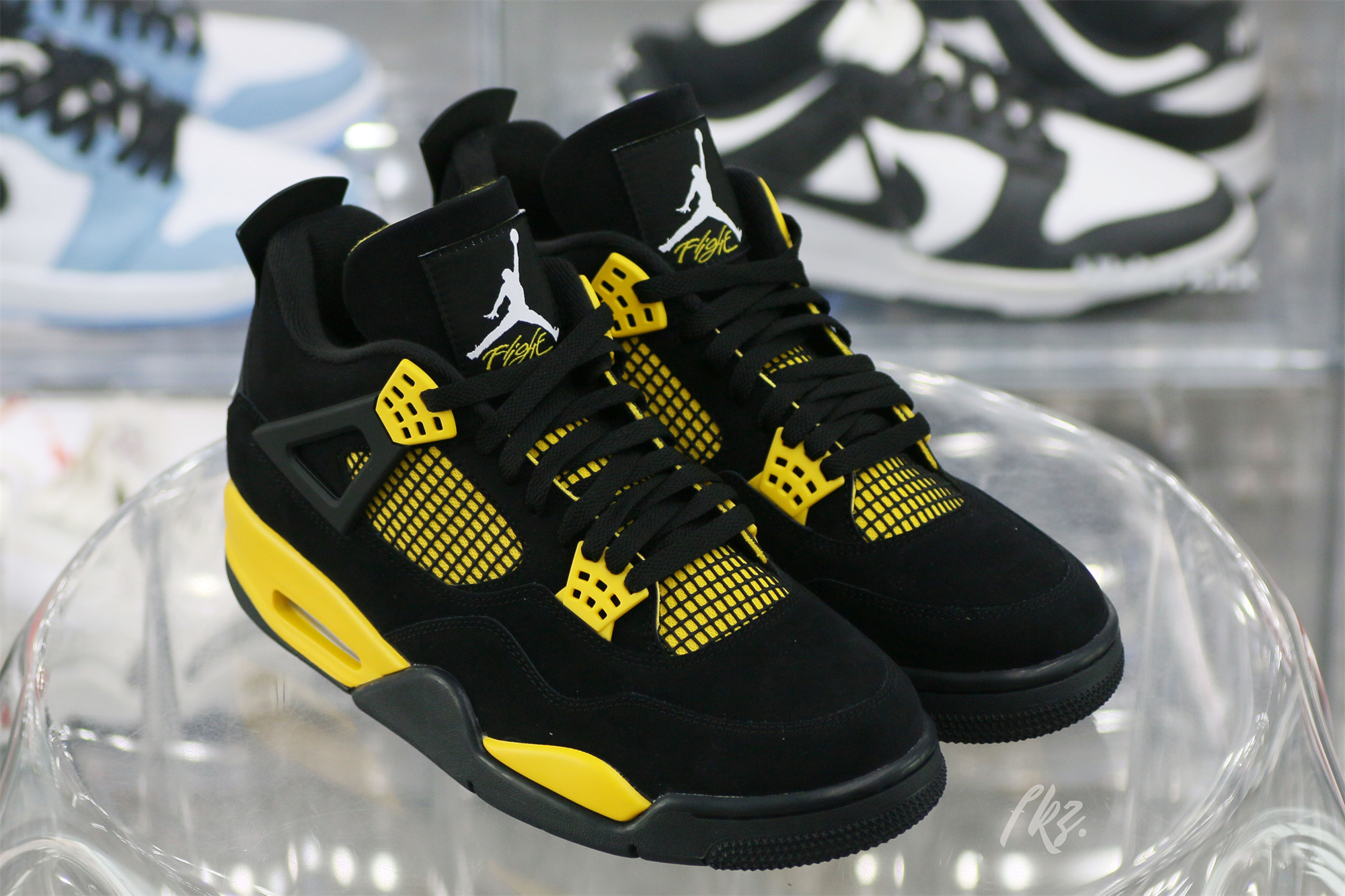 Air Jordan 4 Retro Thunder 2023 (LN5 A1 Batch)