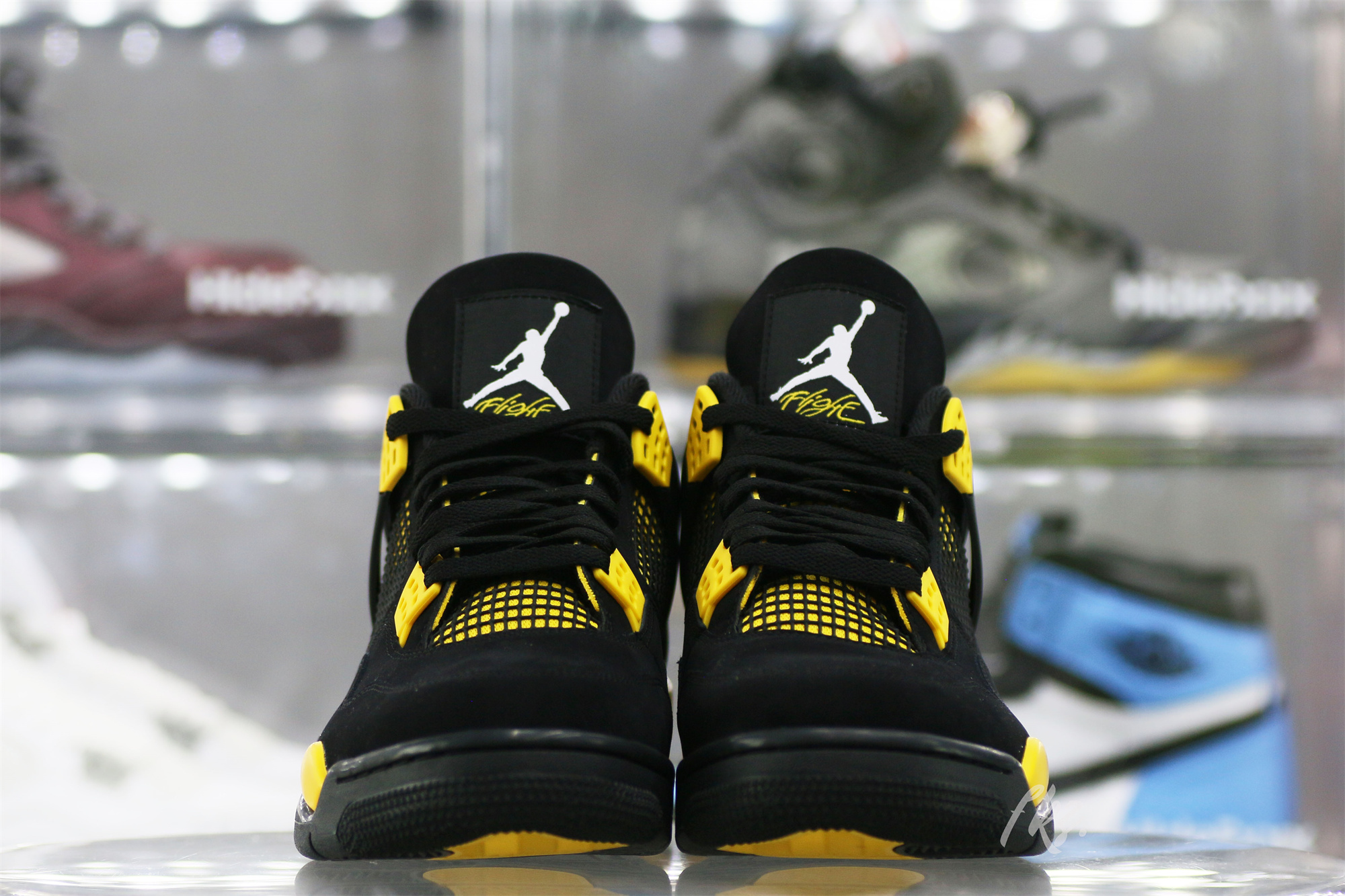 Air Jordan 4 Retro Thunder 2023 (LN5 A1 Batch)