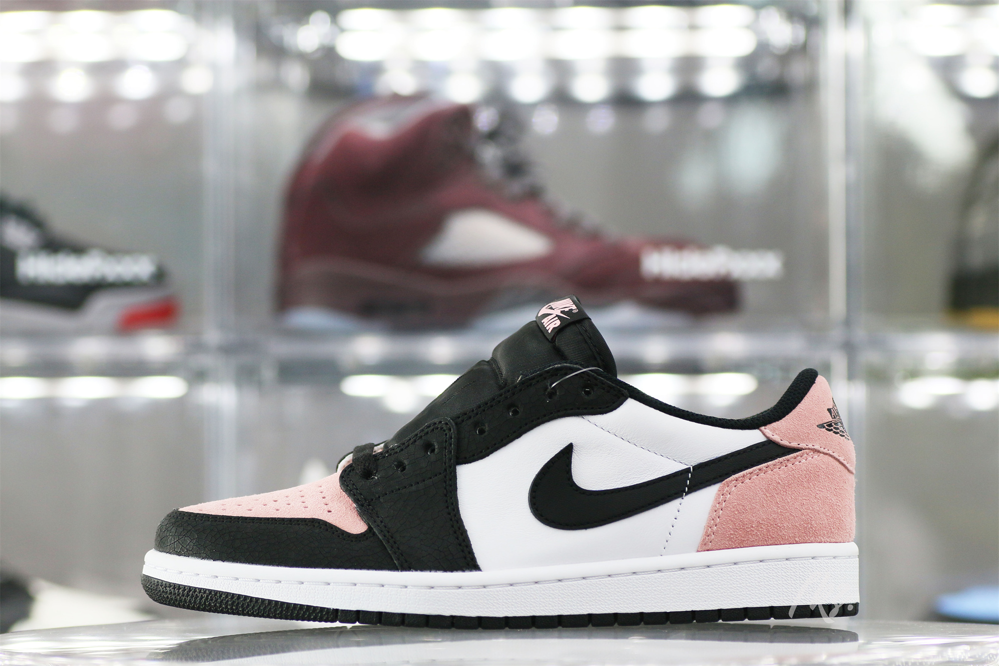 Air Jordan 1 Retro Low OG Bleached Coral 2021