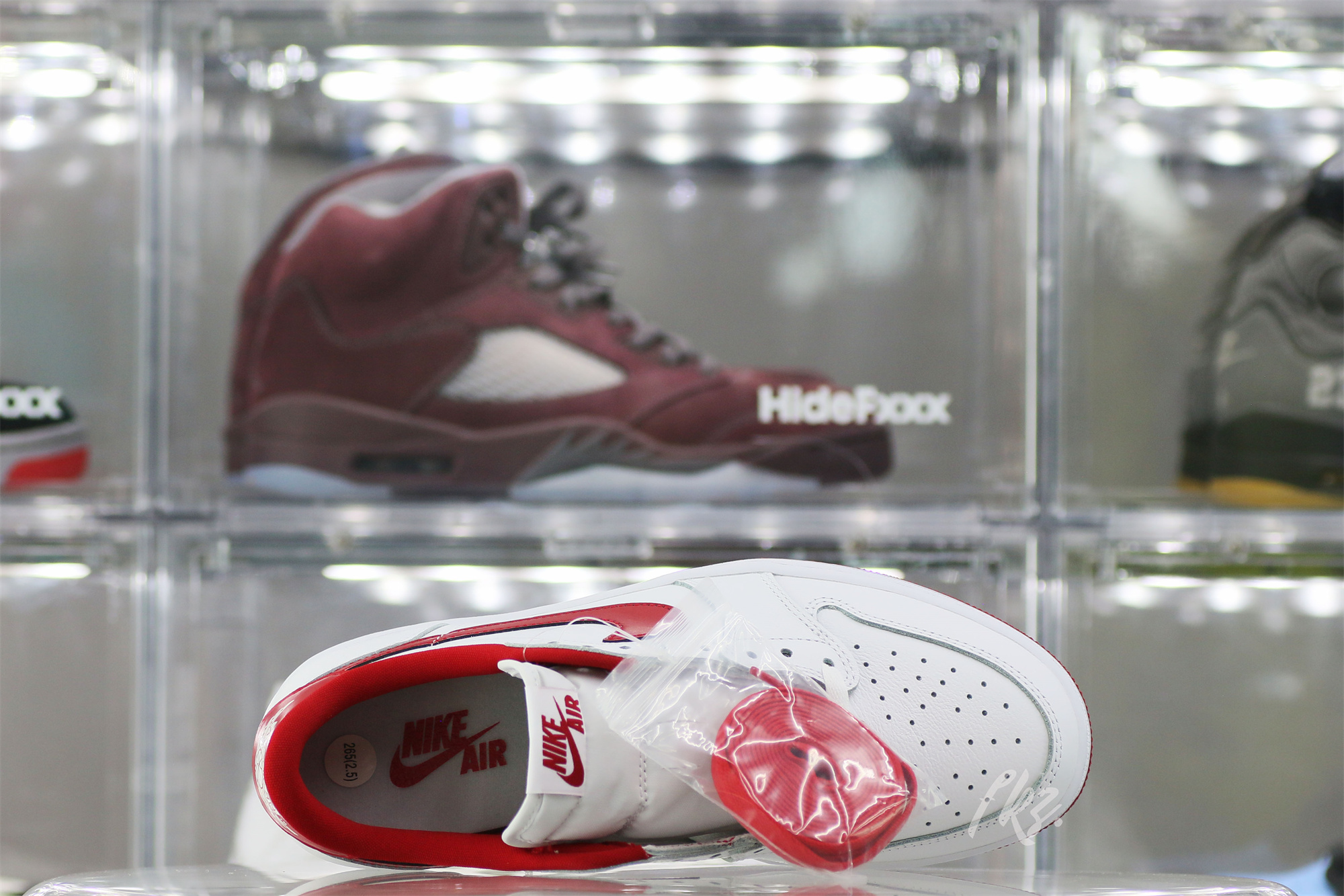 Air Jordan 1 Retro Low White Varsity Red