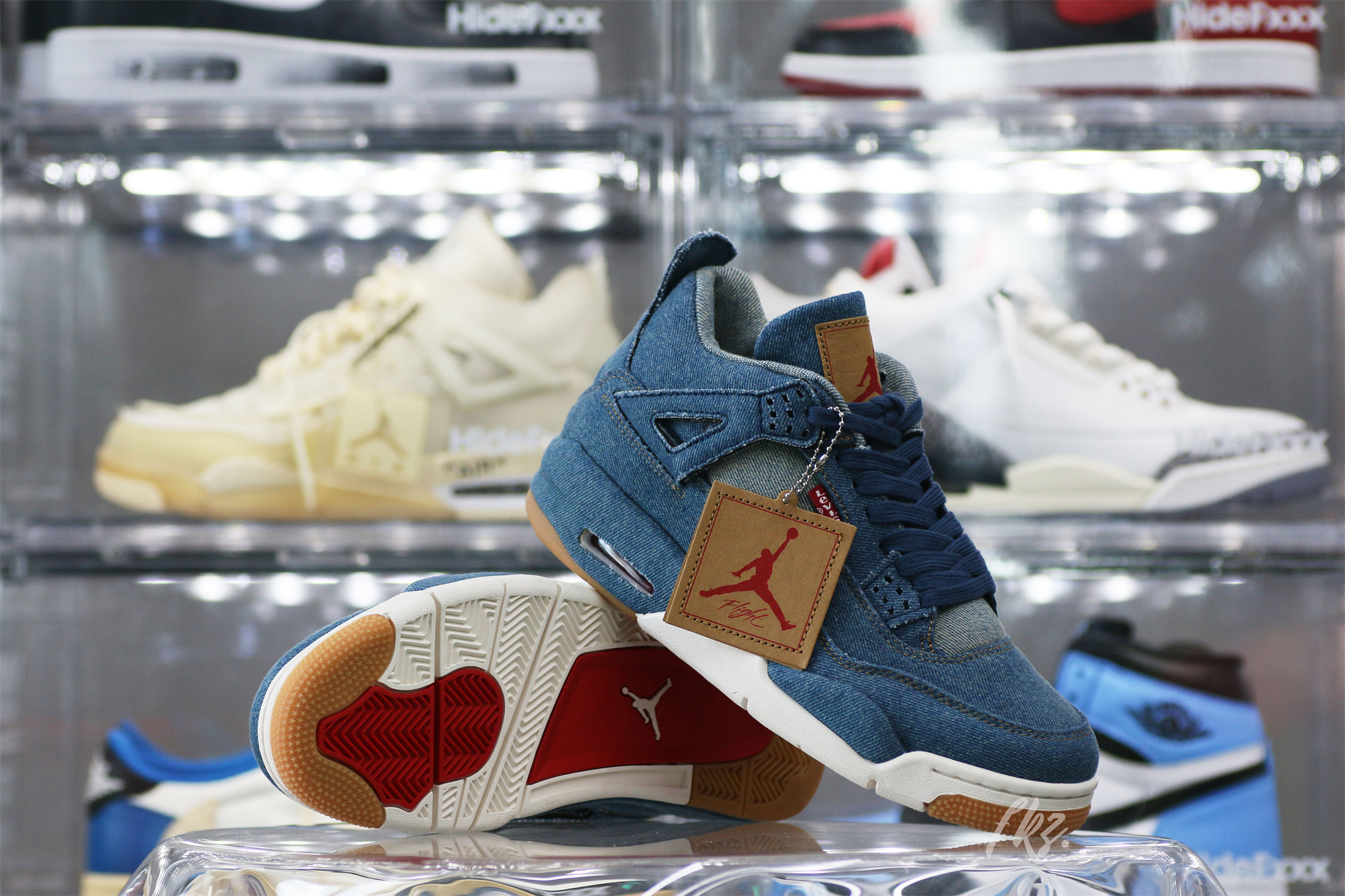 Air Jordan 4 Retro Levi’s Denim (Levi’s Tag)