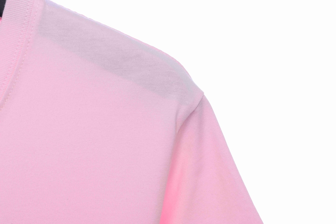 NOAH cross print letter short sleeve