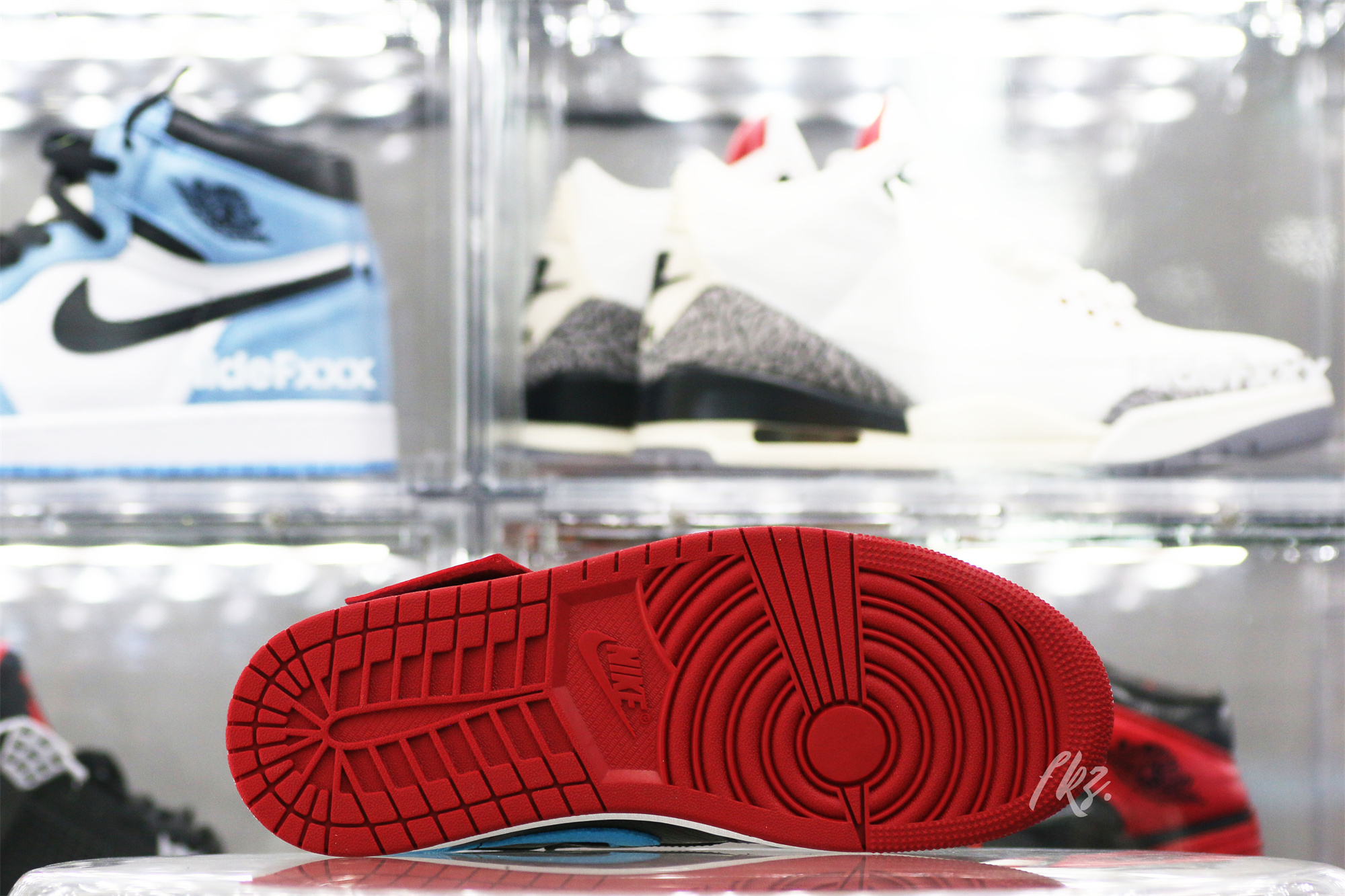 Air Jordan 1 Retro Low OG NC To Chi