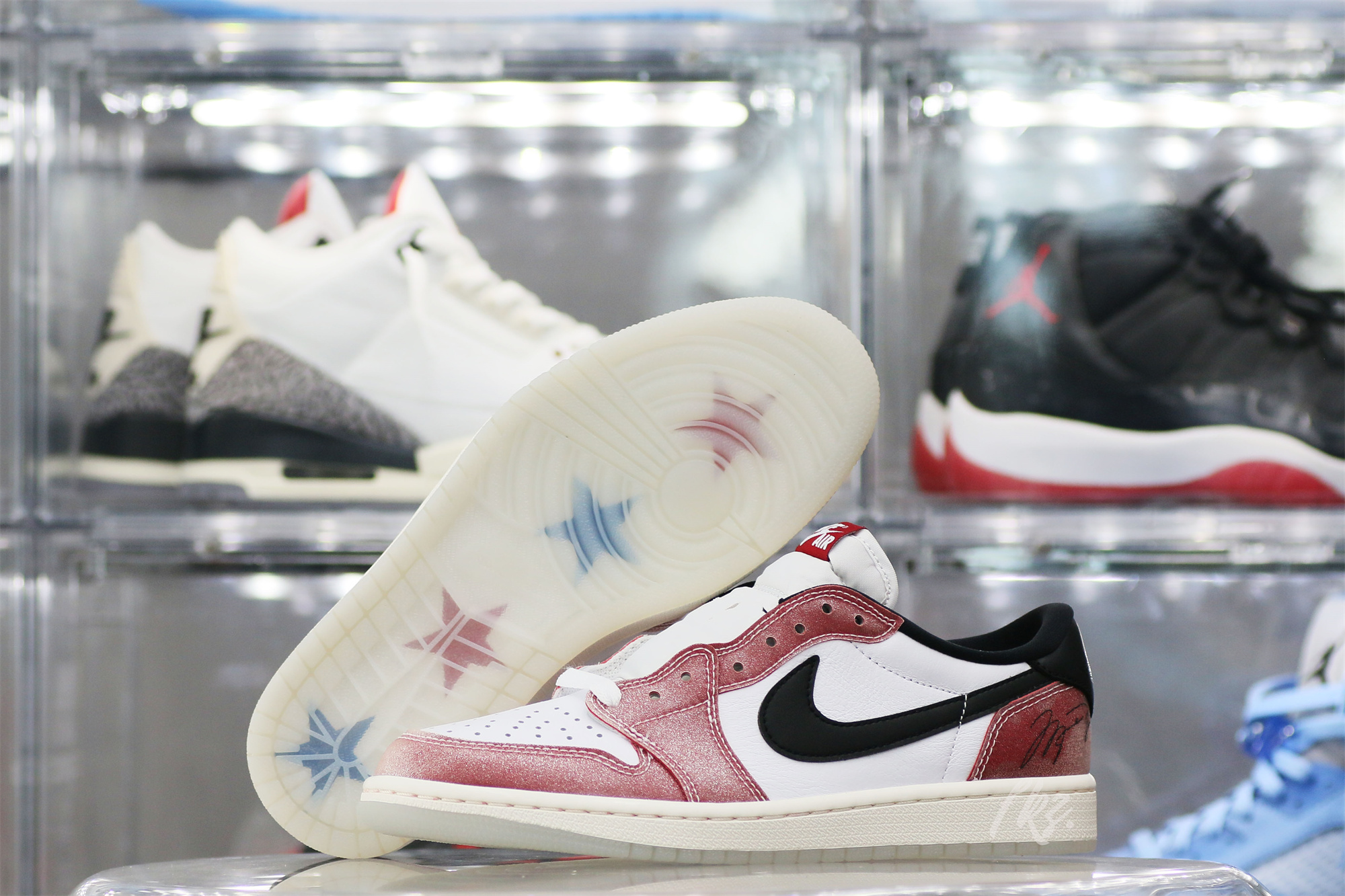 Trophy Room x Air Jordan 1 OG Low 2023