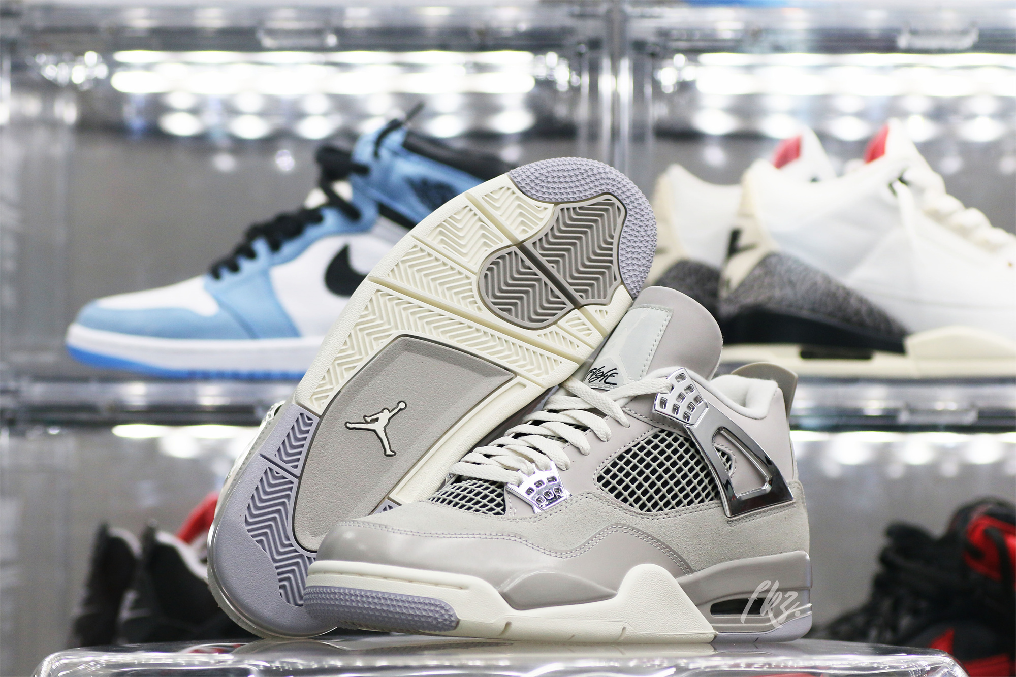 Air Jordan 4 “Frozen Moments”