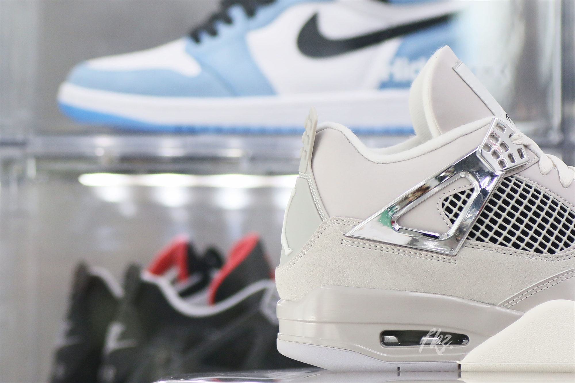 Air Jordan 4 “Frozen Moments”