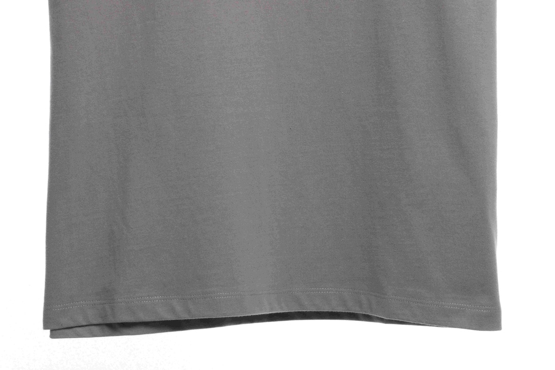 Essentials back silicone letter short sleeve