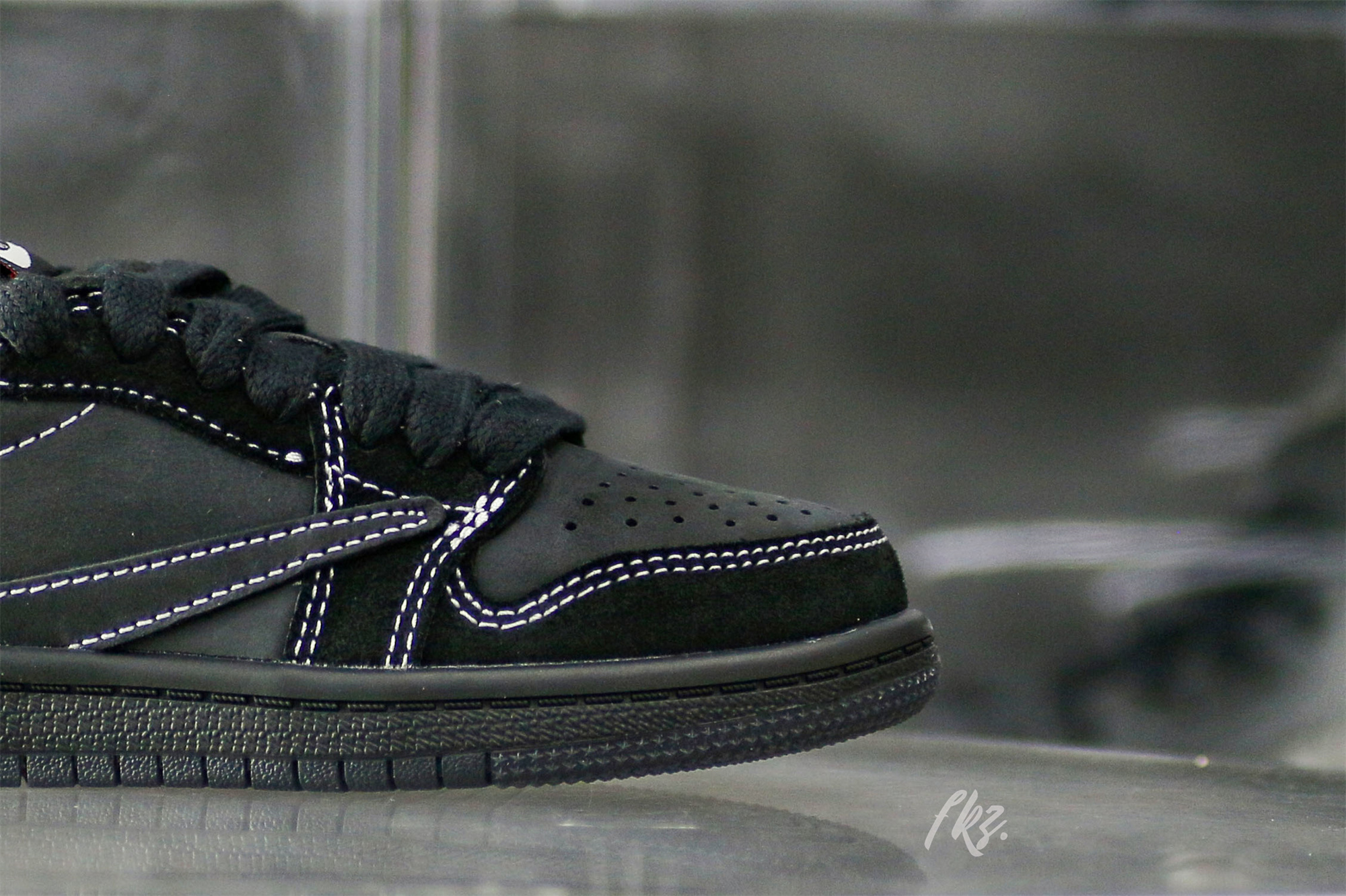 Travis Scott x Jordan 1 Retro Low OG SP Black Phantom Kid (LN5 A1)