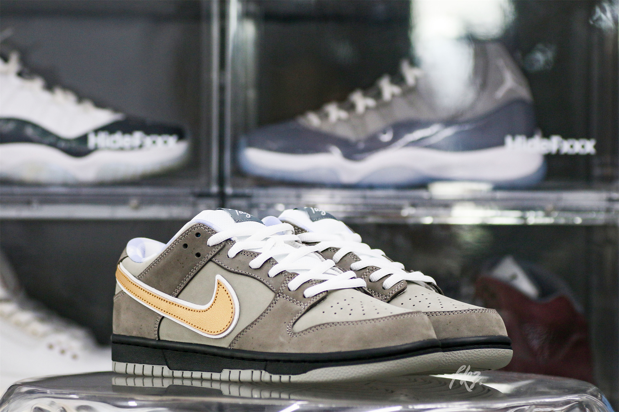 Nike SB Dunk Low Brown Lobster