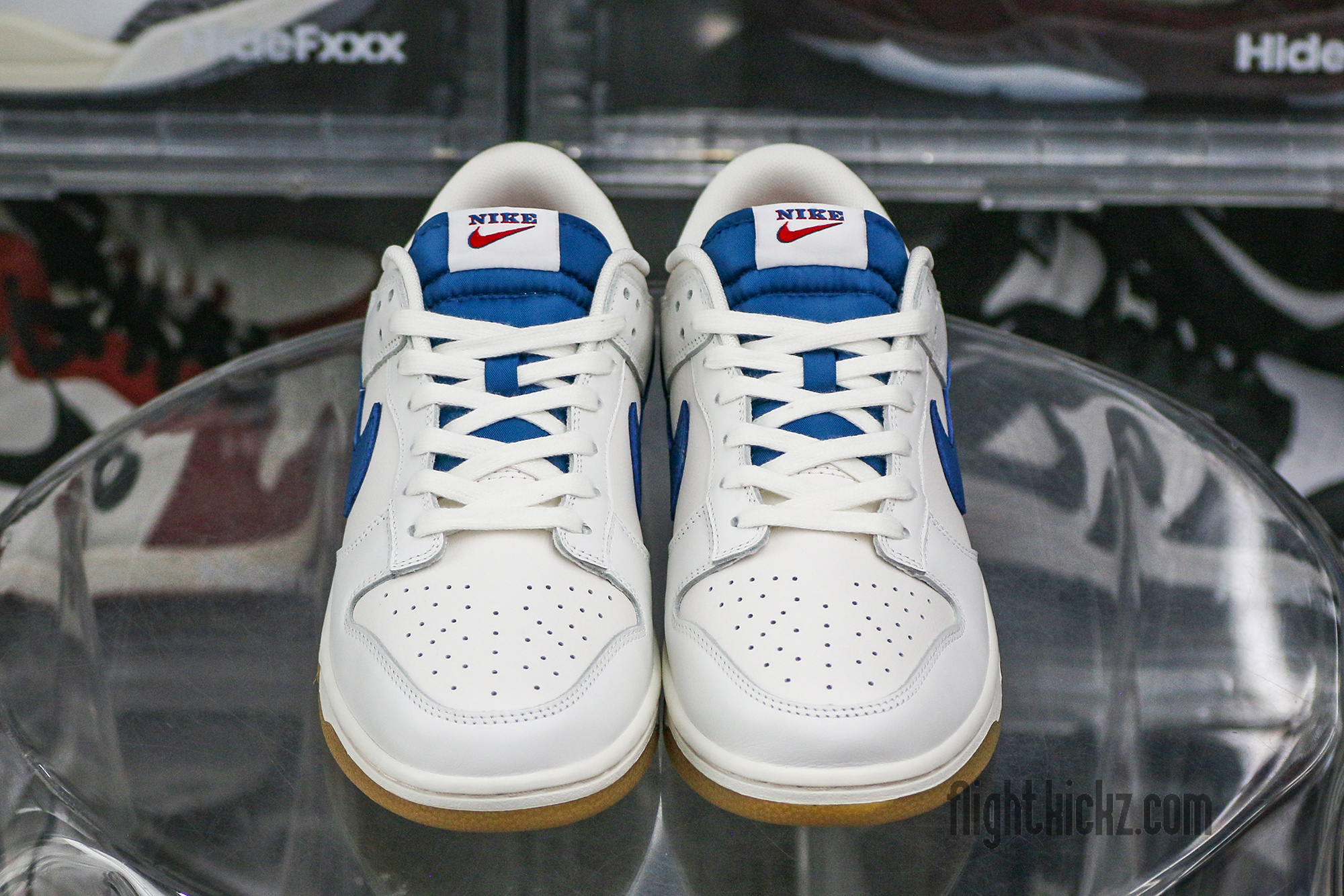 Nike Dunk Low SE Sail Dark Marina Blue