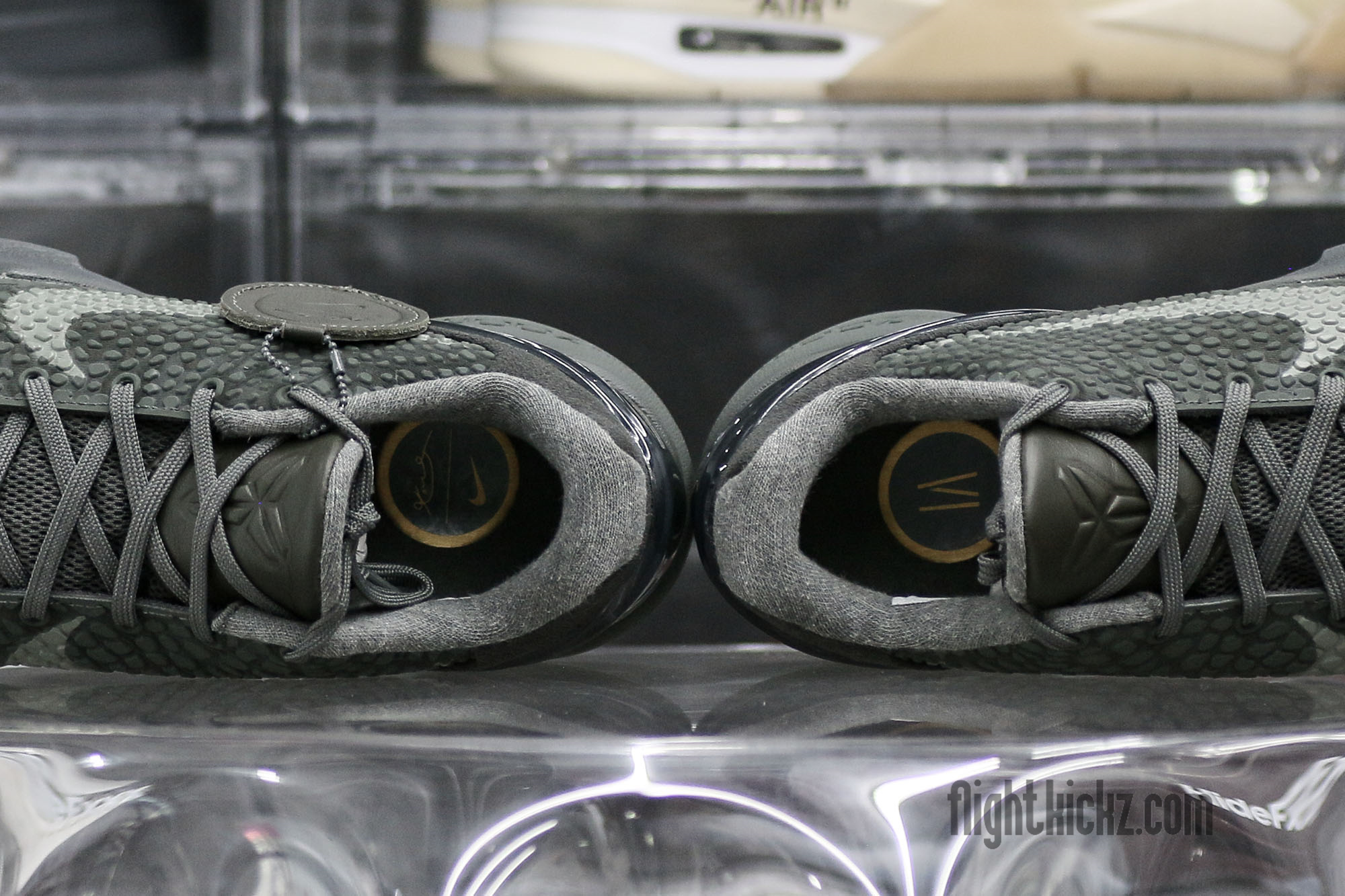 Zoom Kobe 6 Fade To Black 2016(A1 Batch)