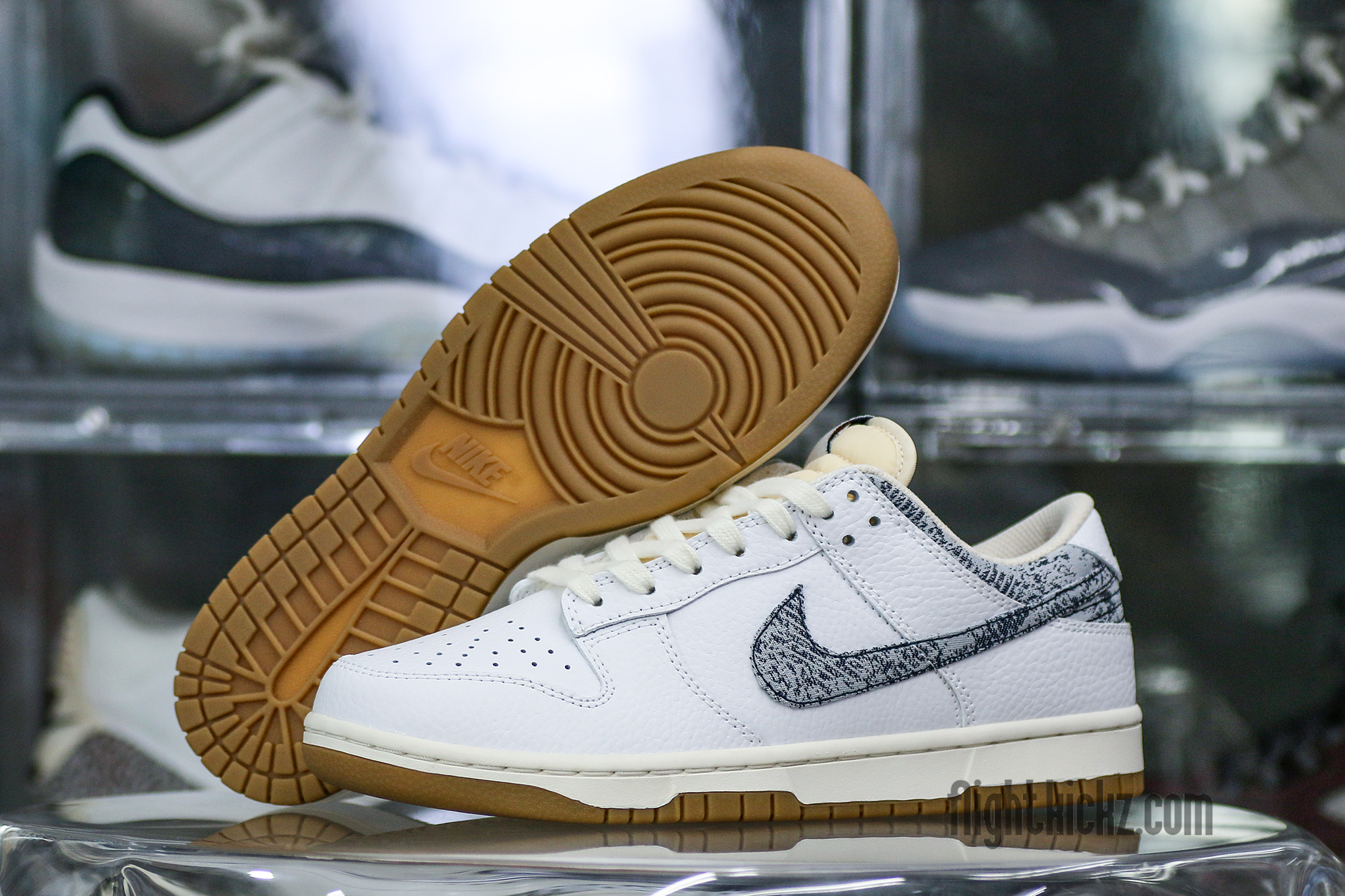 Nike Dunk Low New Americana Washed Denim