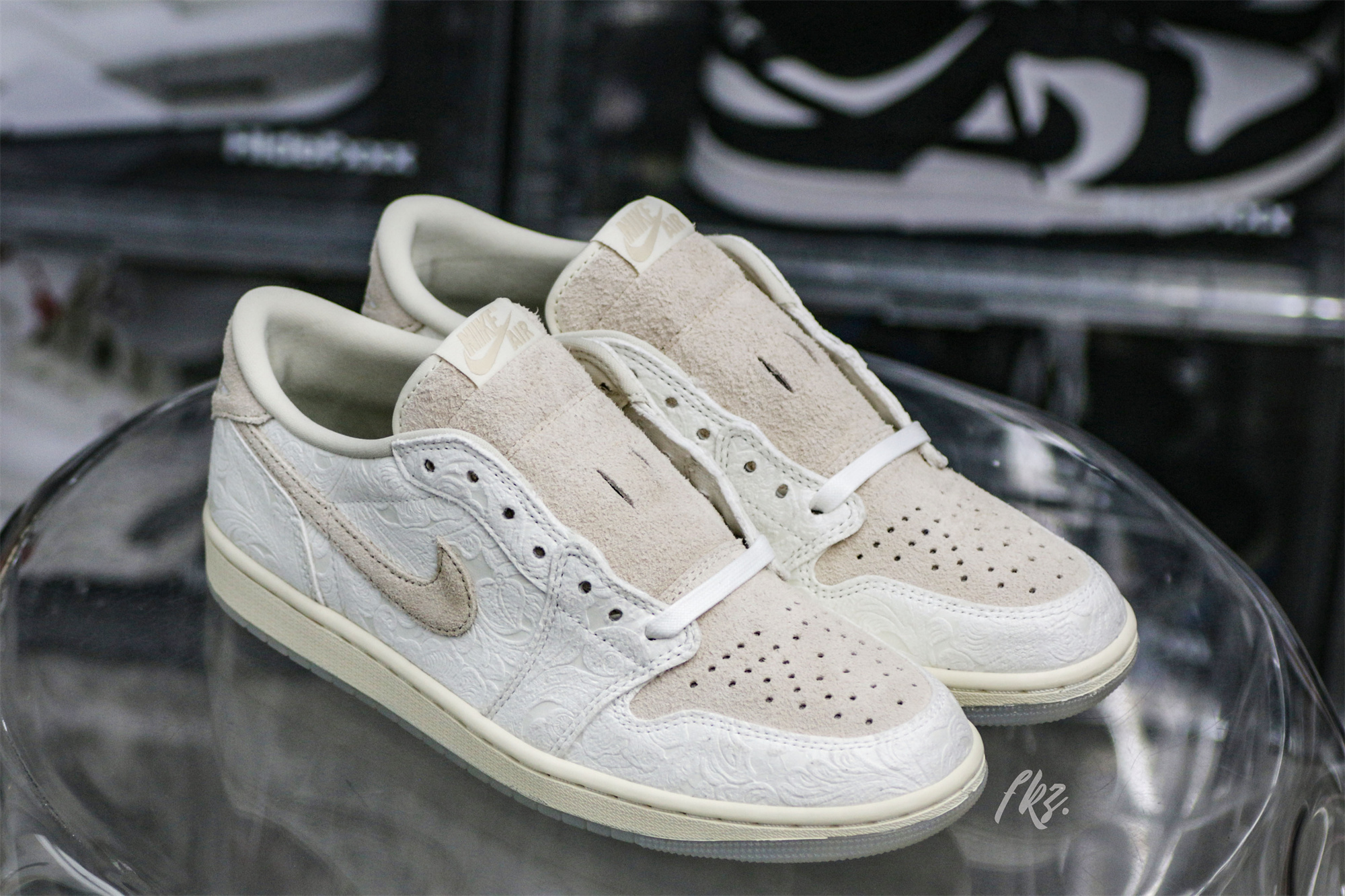 Air Jordan 1 Retro Low OG x Chris Paul ‘Give Them Flowers’