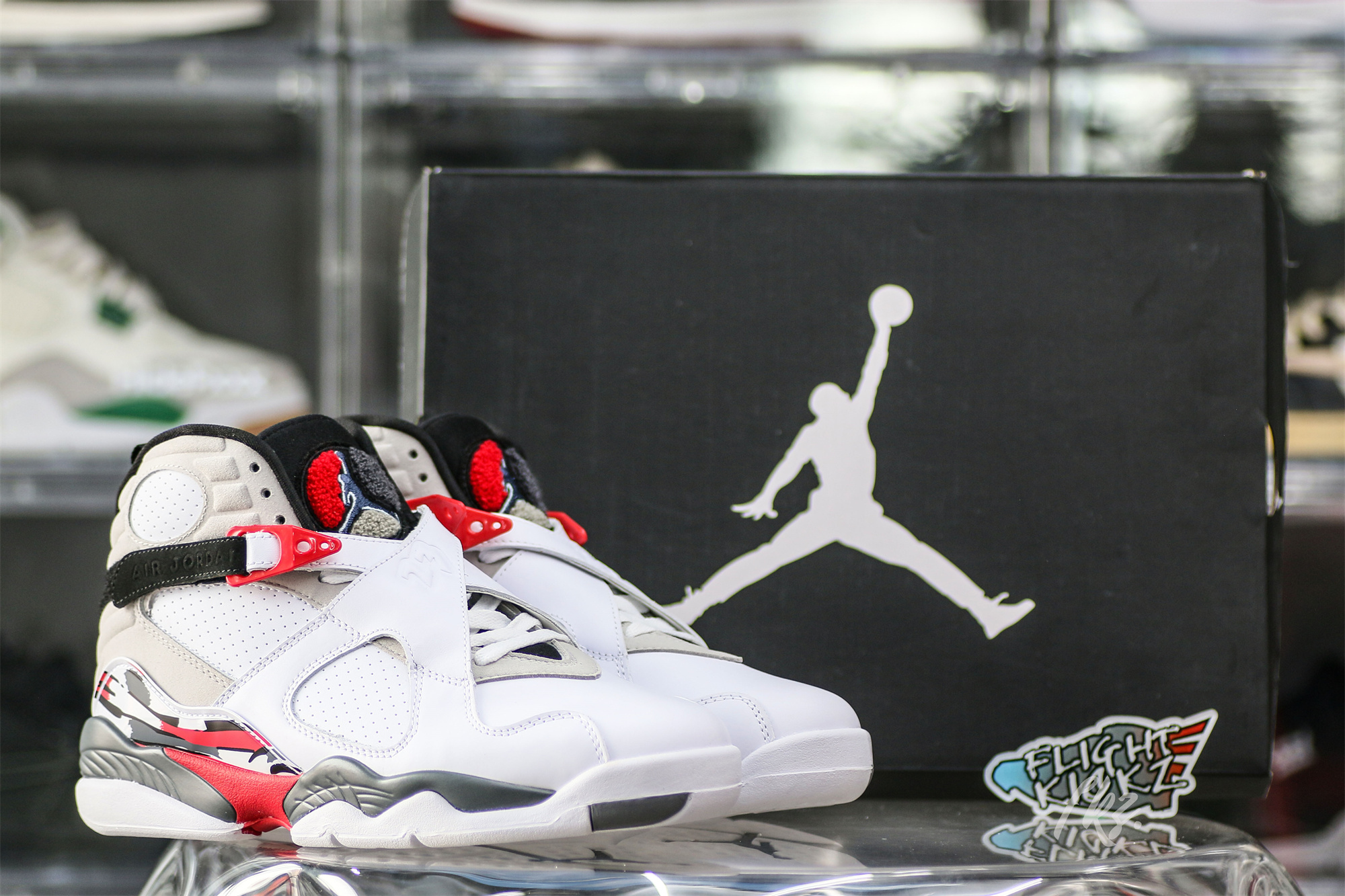 Air Jordan 8 Retro ‘Bugs Bunny’ 2013