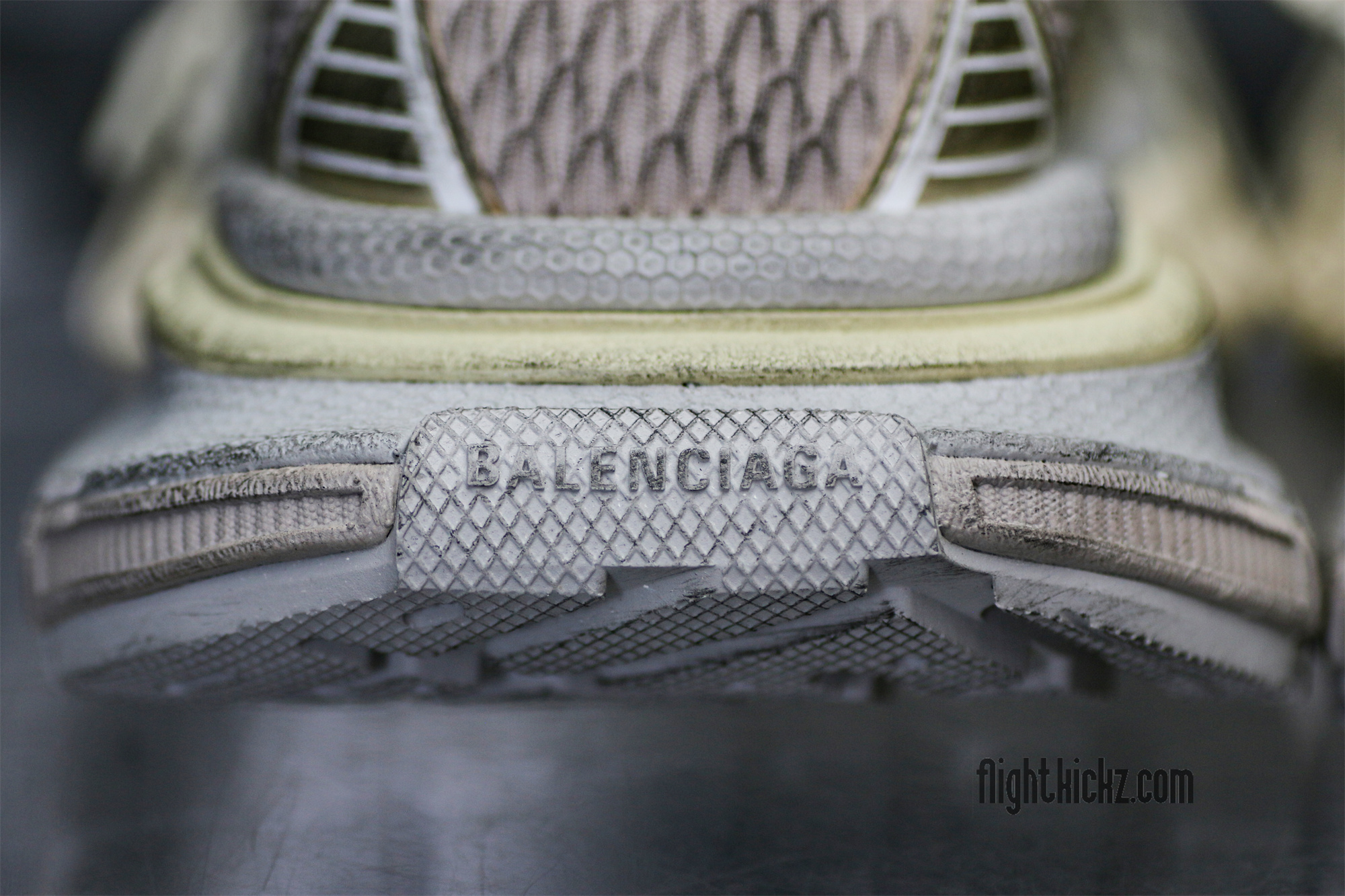 Balenciag* 3XL Sneaker ‘Worn‑Out ‑ Light Beige’