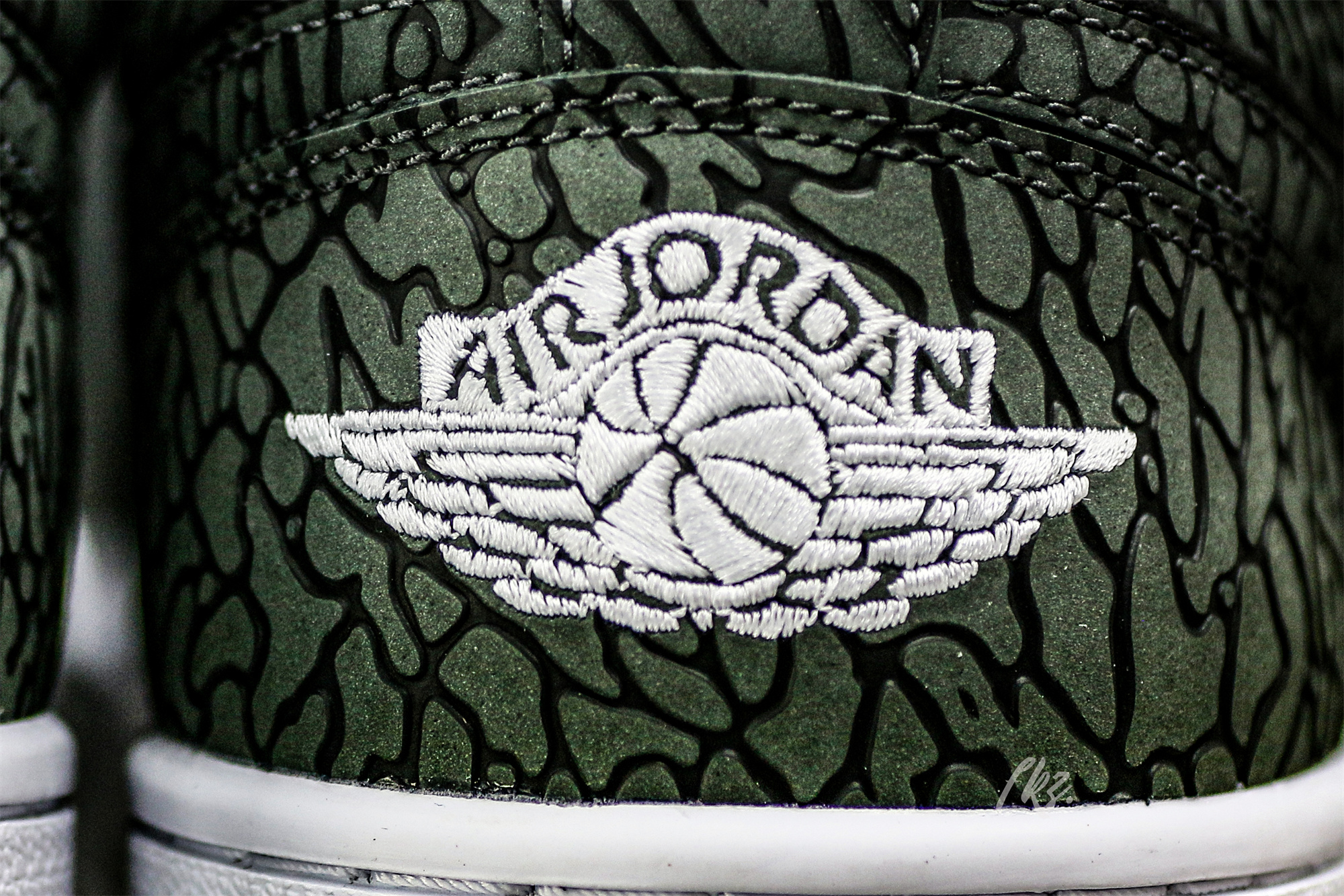 Air Jordan 1 Low SE Black Elephant