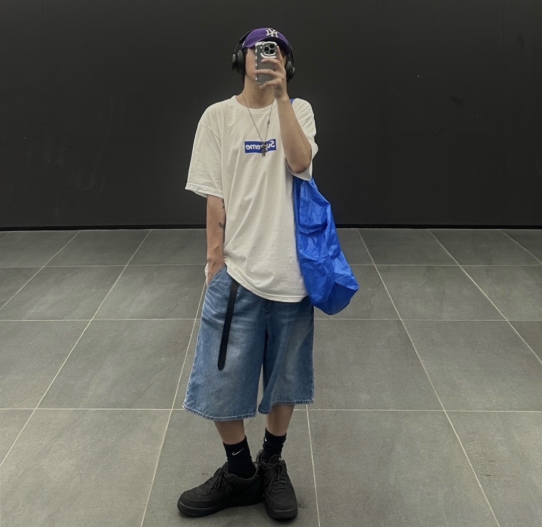 Suprem3 Seoul Box Logo Tee White