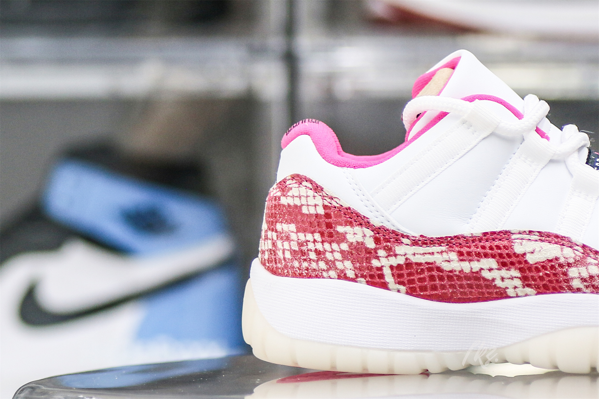 Air Jordan 11 Retro Low Pink Snakeskin (2019) (Women’s)