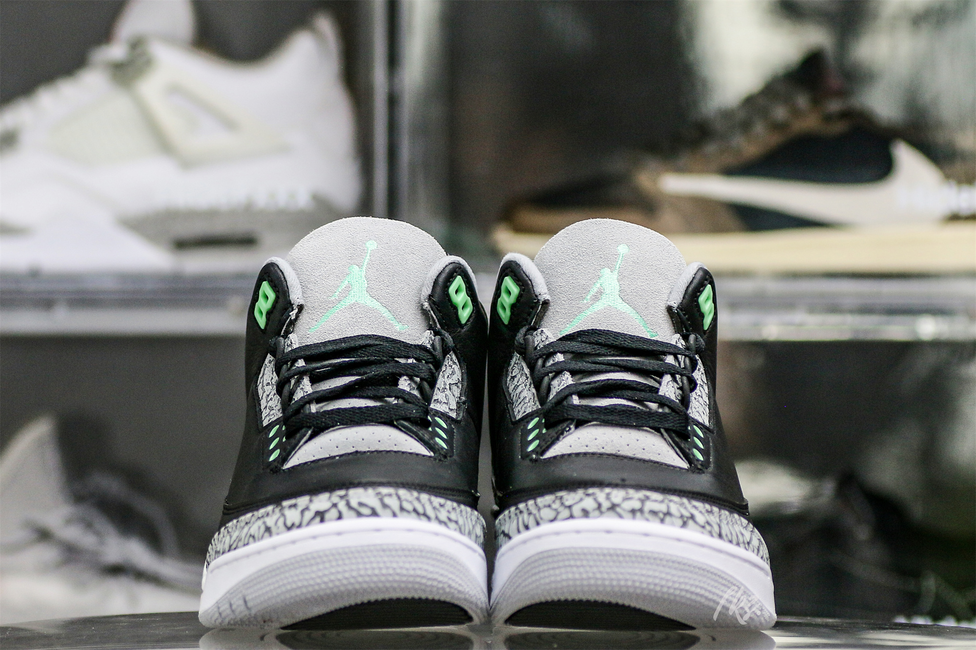 Air Jordan 3 Retro Green Glow 2024